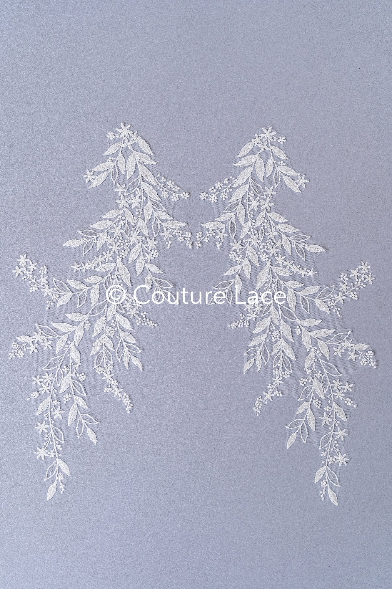 Romantische Applikation off-white/ Brautapplikation mit Blumen/ Brautkleid Spitzenapplikation/ Brautspitze Applikation// A24-372