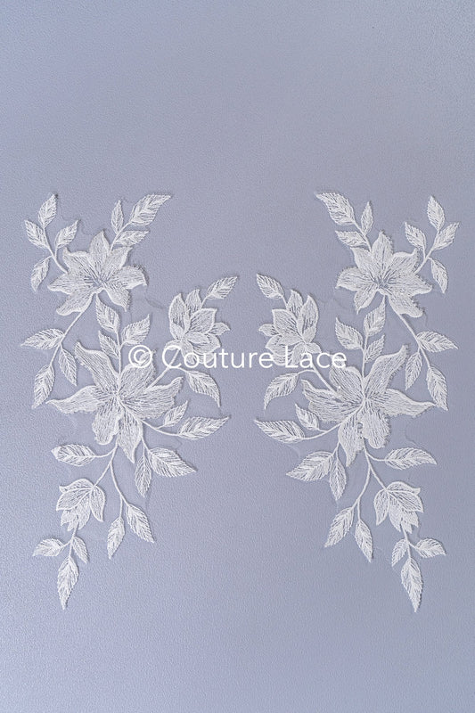 Romantische Applikation off-white/ Brautapplikation mit Perlen & Pailletten/ Brautkleid Spitzenapplikation/ Blumen Brautspitze Applikation// A24-380