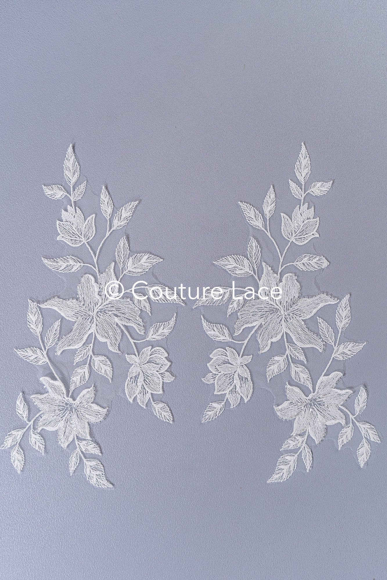 Romantische Applikation off-white/ Brautapplikation mit Perlen & Pailletten/ Brautkleid Spitzenapplikation/ Blumen Brautspitze Applikation// A24-380