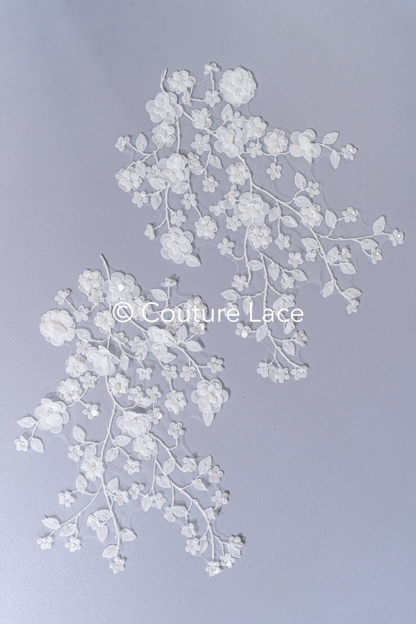 Romantische Applikation off-white/ Brautapplikation mit 3D Blumen & Perlen/ Brautkleid Spitzenapplikation/ Blumen Brautspitze Applikation// A24-381