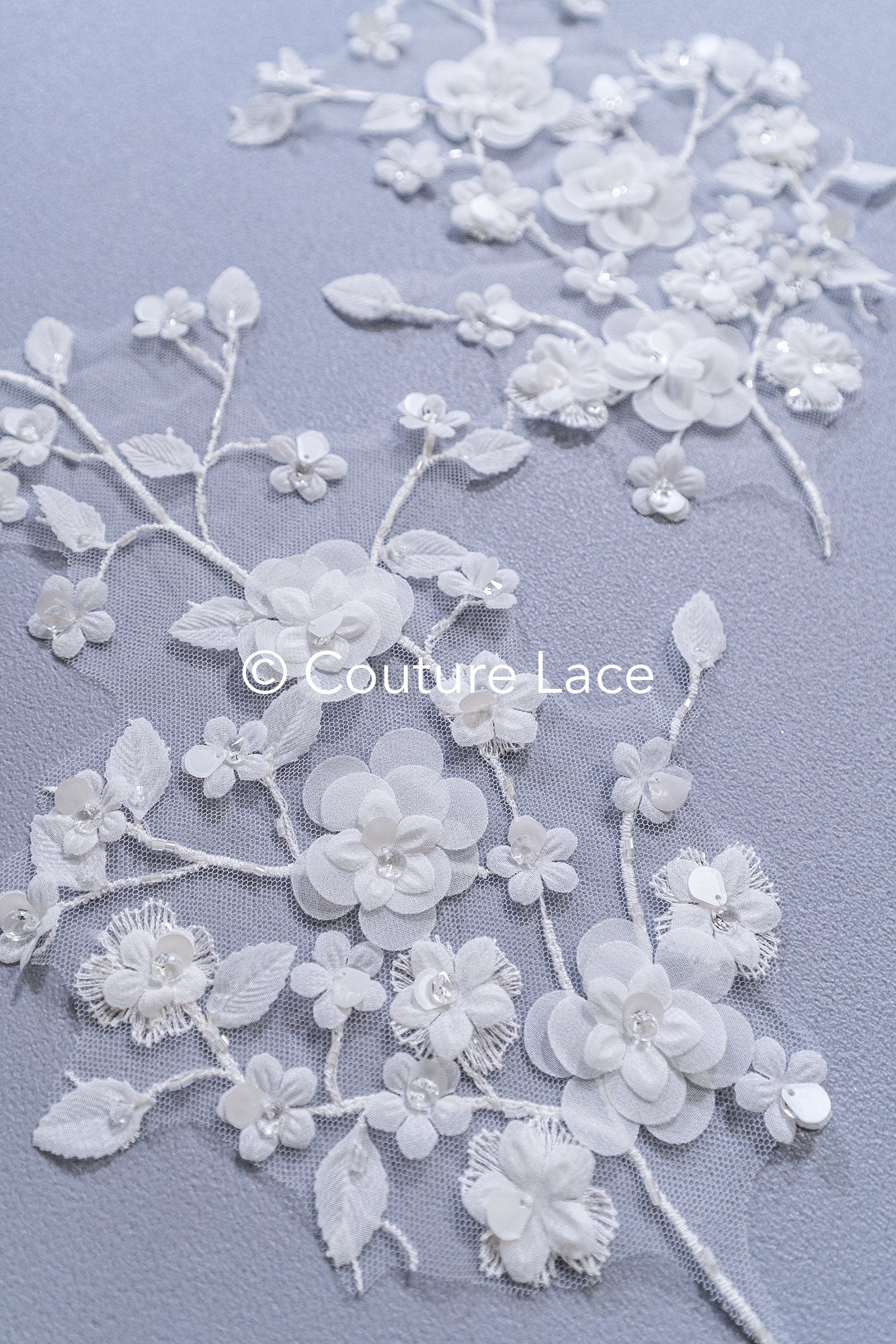 Romantische Applikation off-white/ Brautapplikation mit 3D Blumen & Perlen/ Brautkleid Spitzenapplikation/ Blumen Brautspitze Applikation// A24-382