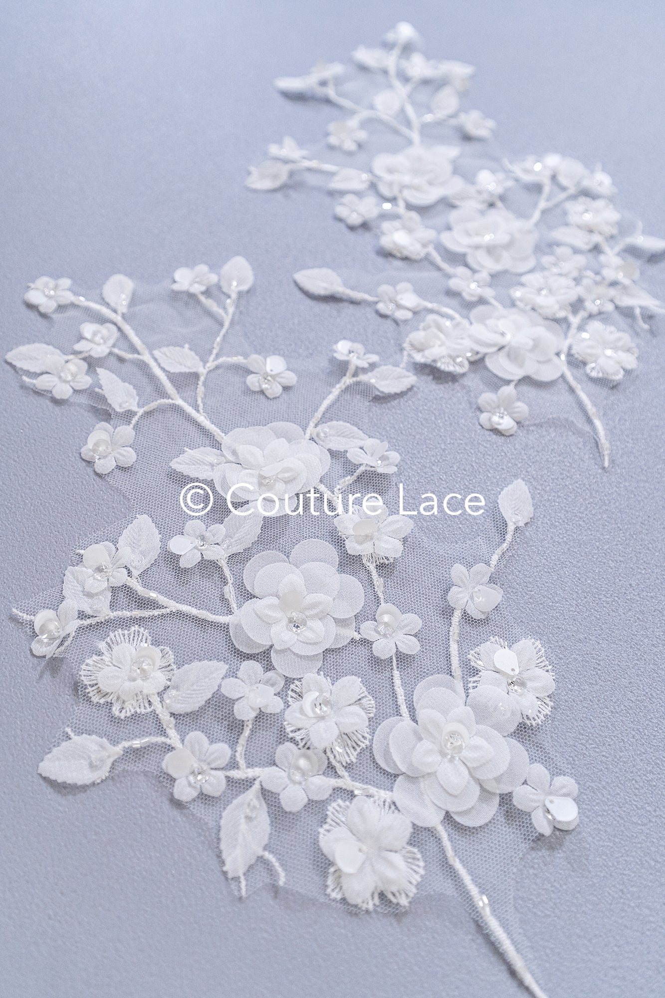 Romantische Applikation off-white/ Brautapplikation mit 3D Blumen & Perlen/ Brautkleid Spitzenapplikation/ Blumen Brautspitze Applikation// A24-382