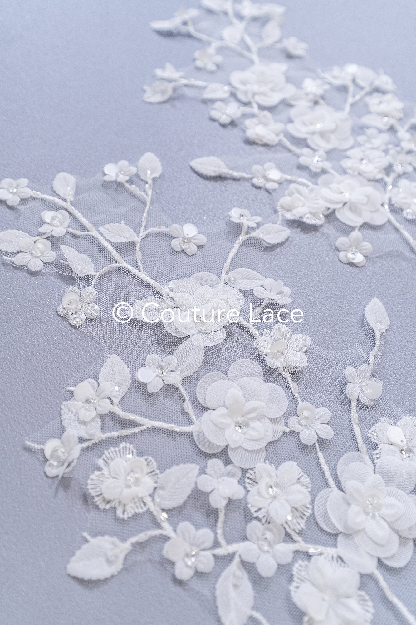 Romantische Applikation off-white/ Brautapplikation mit 3D Blumen & Perlen/ Brautkleid Spitzenapplikation/ Blumen Brautspitze Applikation// A24-382