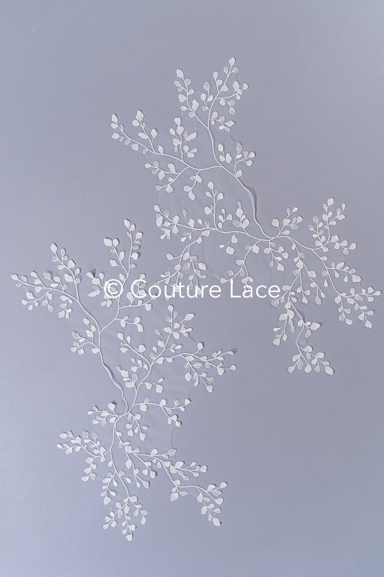 Romantische Applikation off-white/ Brautapplikation mit Blumen & Pailletten/ Brautkleid Spitzenapplikation/ Blumen Brautspitze Applikation// A24-384