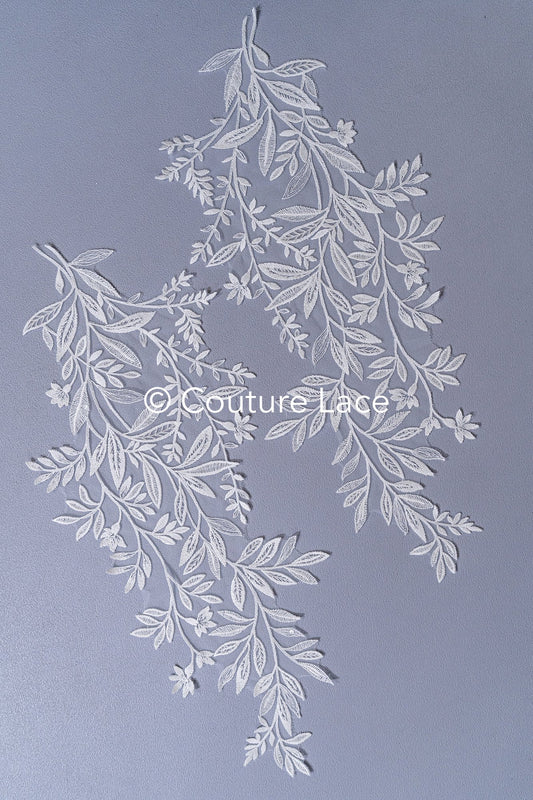 Romantische Applikation off-white/ Brautapplikation mit Blumen & Pailletten/ Brautkleid Spitzenapplikation/ Blumen Brautspitze Applikation// A24-386