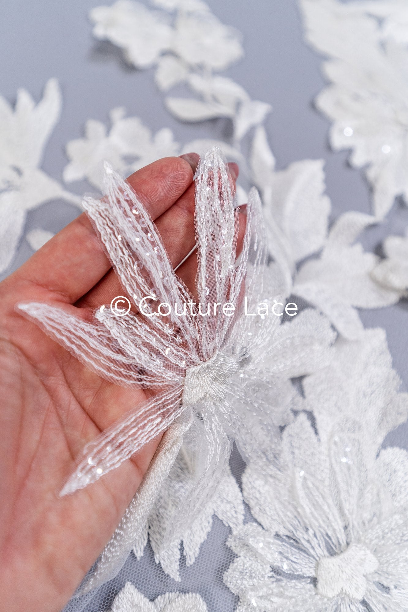 Elegante Braut-Spitzenapplikation/ einzigartige Brautkleid-Verzierungen für Ihren großen Tag// A24-388