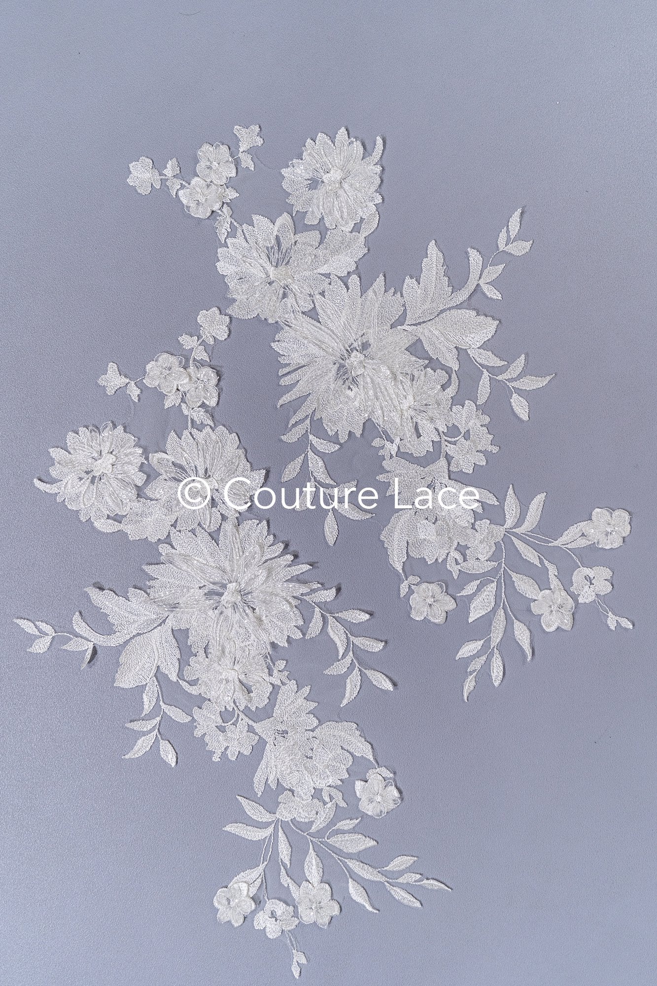 Brautspitzenapplikationen mit 3D Blumen/ Brautkleid Spitzenverzierungen mit Perlen// A24-389