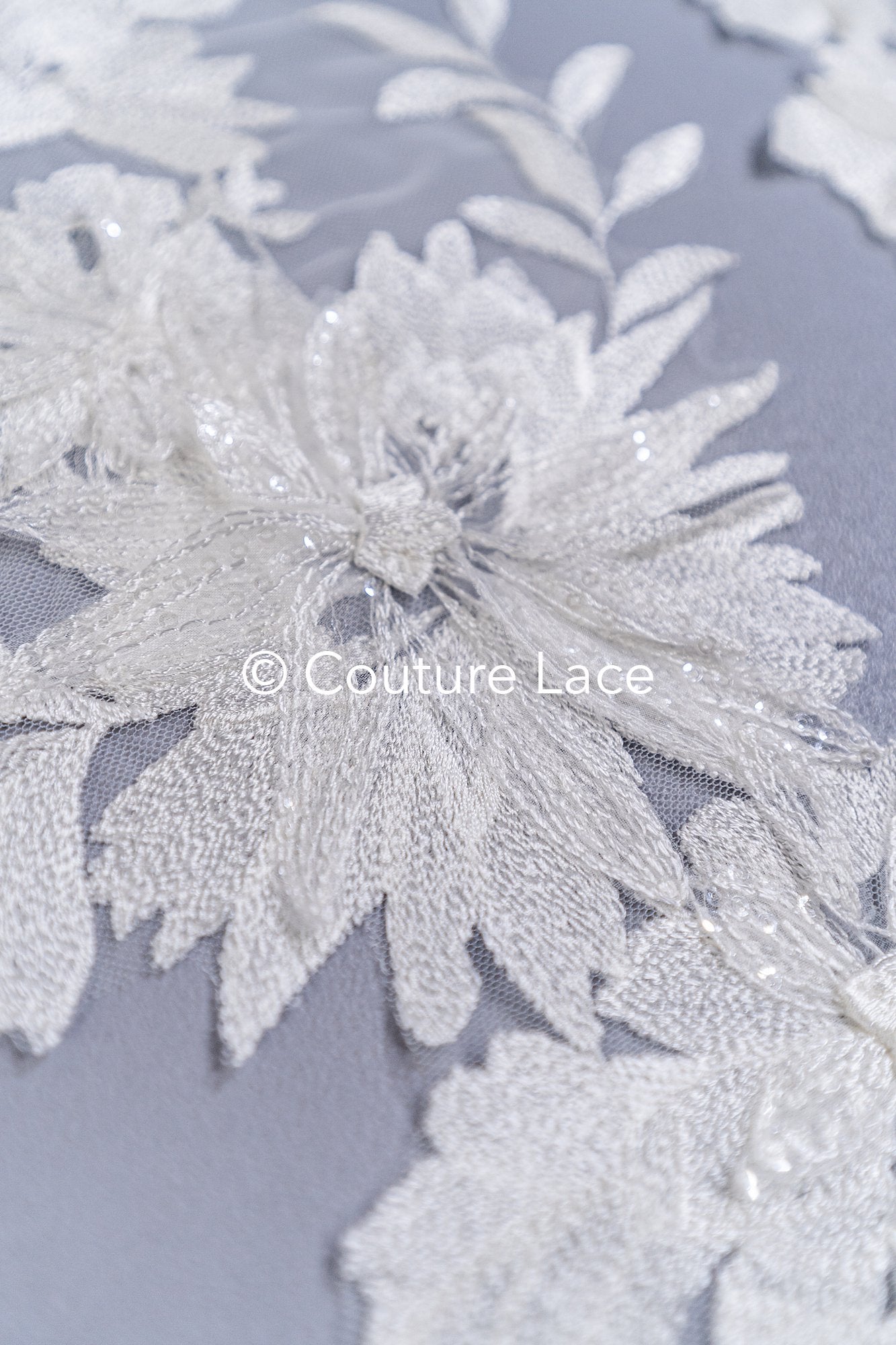 Brautspitzenapplikationen mit 3D Blumen/ Brautkleid Spitzenverzierungen mit Perlen// A24-389