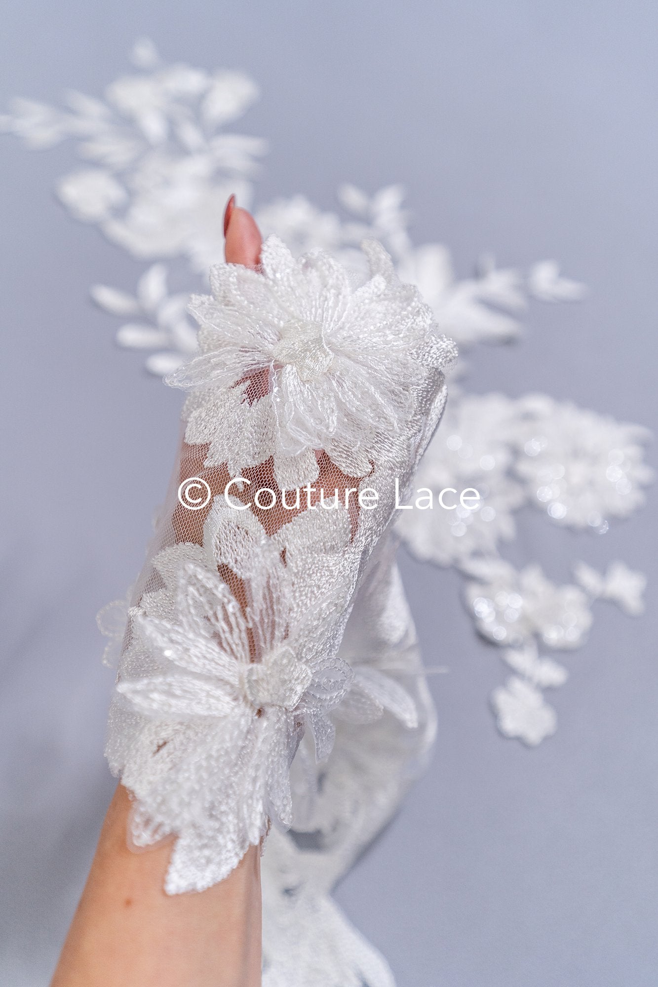 Brautspitzenapplikationen mit 3D Blumen/ Brautkleid Spitzenverzierungen mit Perlen// A24-389