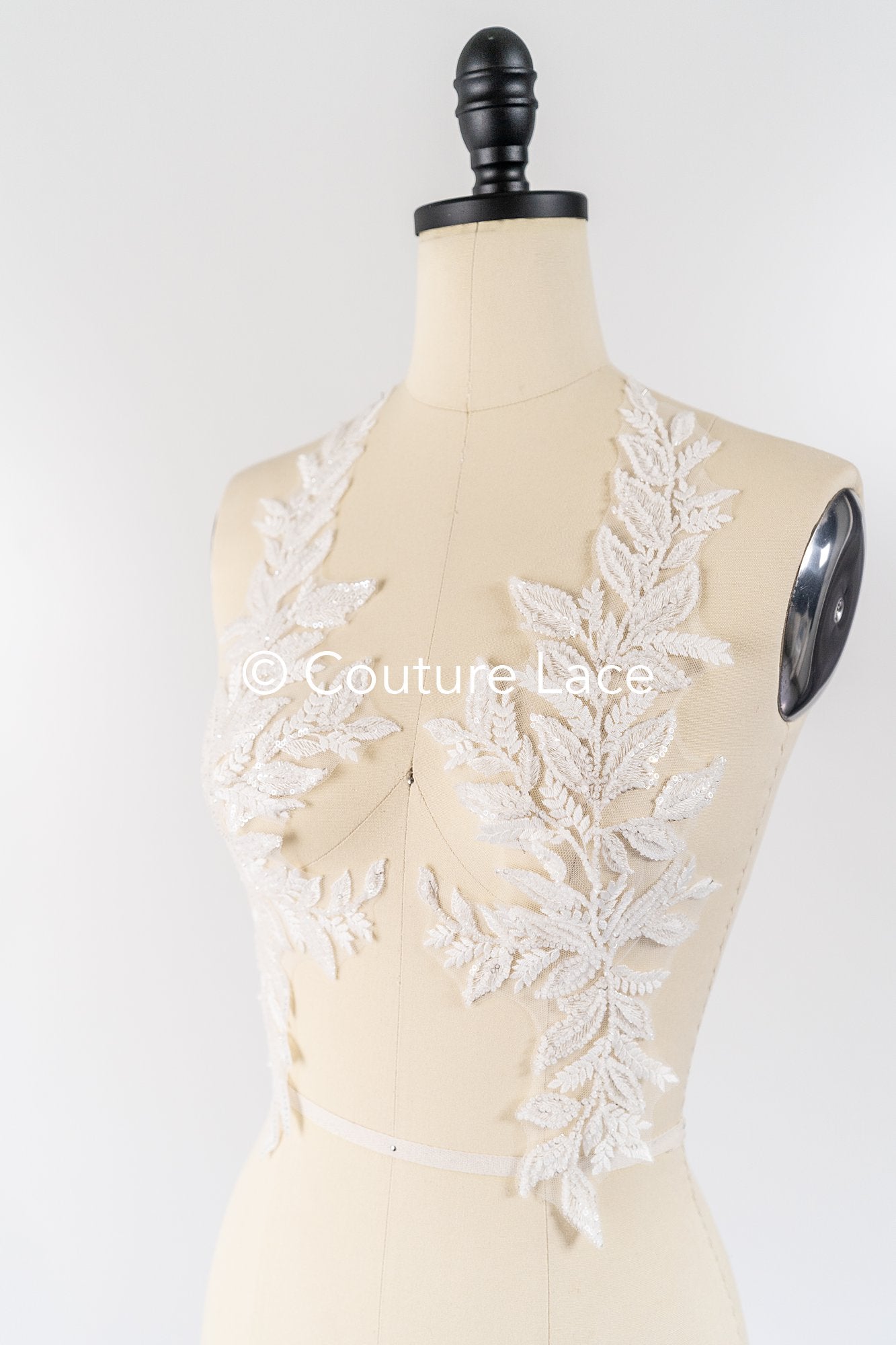 Elegante Braut-Spitzenapplikation/ einzigartige Brautkleid-Verzierungen für Ihren großen Tag// A24-392