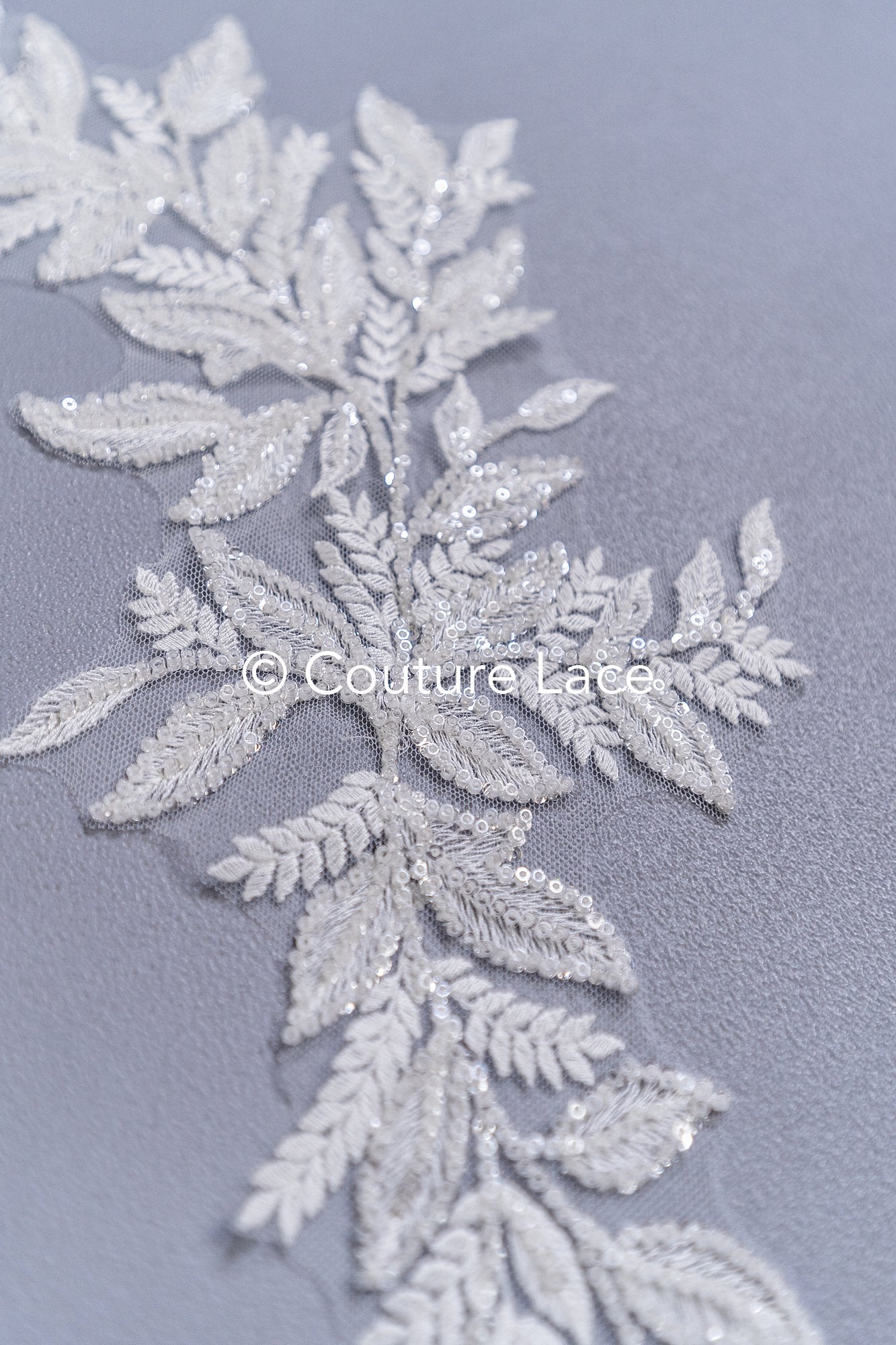 Elegante Braut-Spitzenapplikation/ einzigartige Brautkleid-Verzierungen für Ihren großen Tag// A24-392