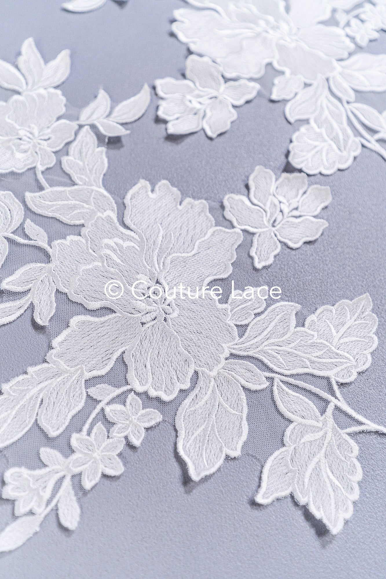 Elegante Braut-Spitzenapplikation/ einzigartige Brautkleid-Verzierungen für Ihren großen Tag// A24-463