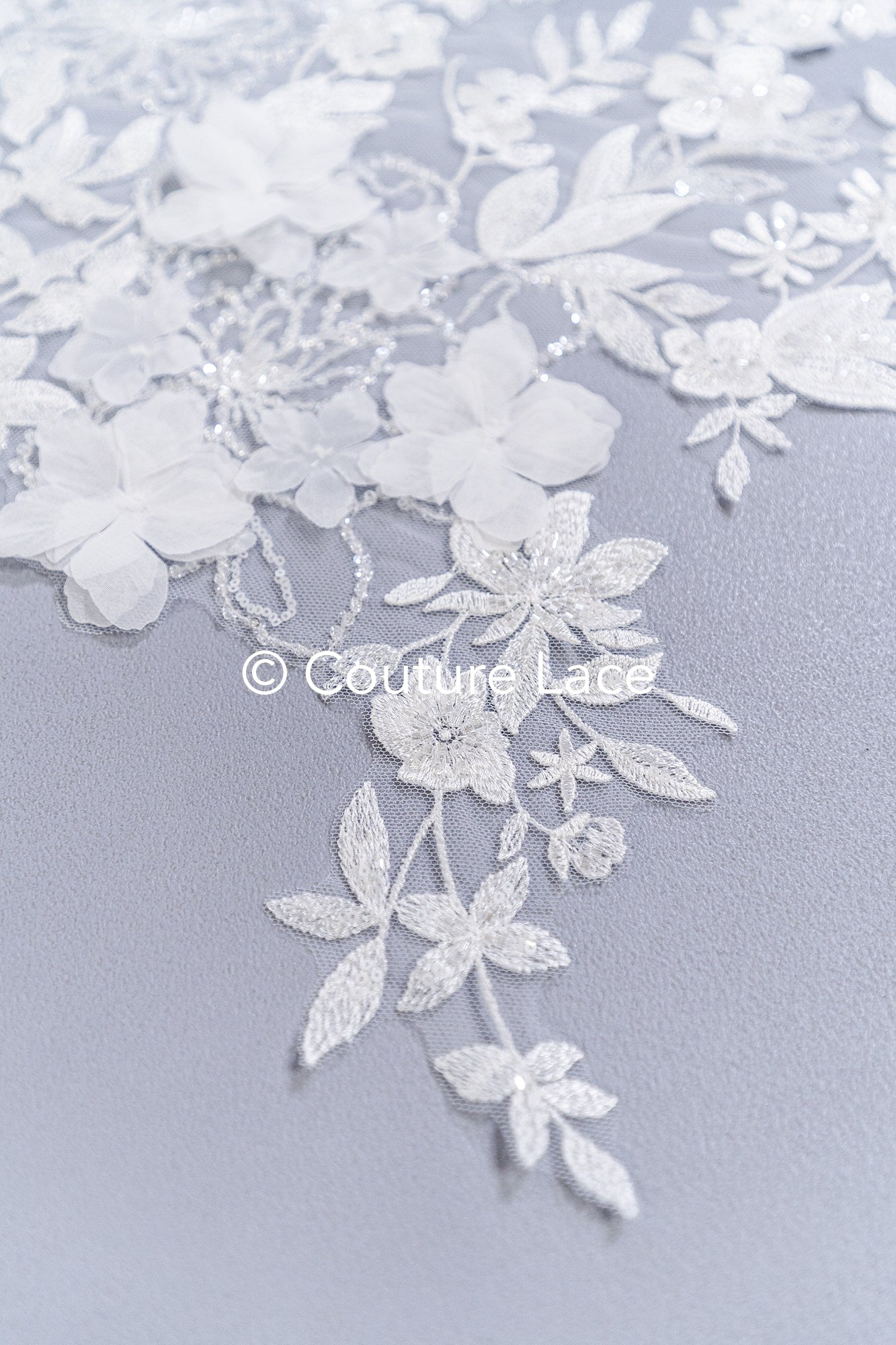 Brautspitzenapplikationen mit 3D Blumen/ Brautkleid Spitzenverzierungen mit Perlen// A24-466