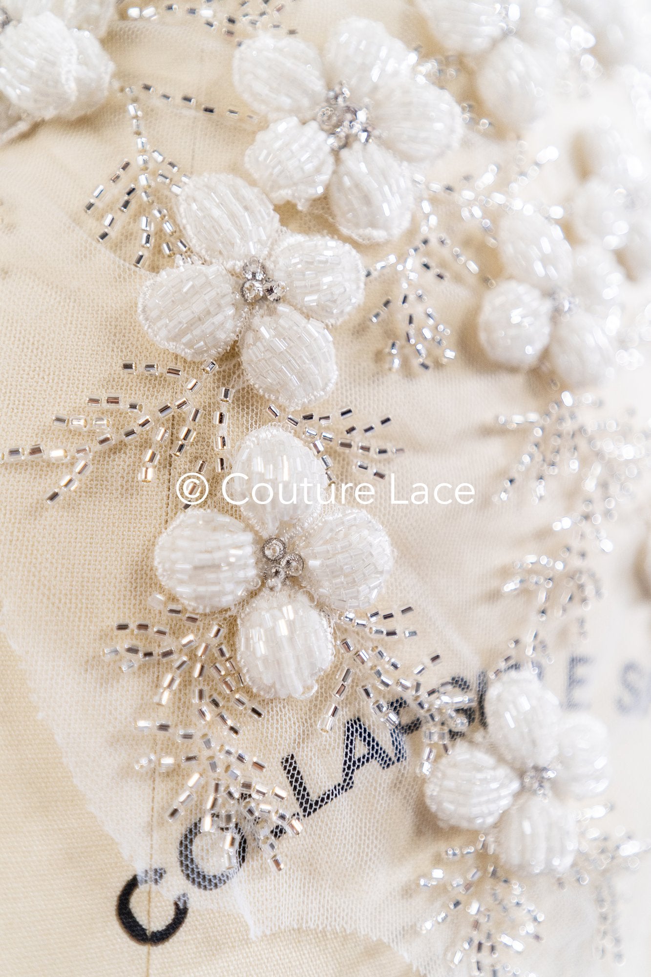 Hand-embroidered 3D appliqués with 3D flowers for wedding dresses // A25-517