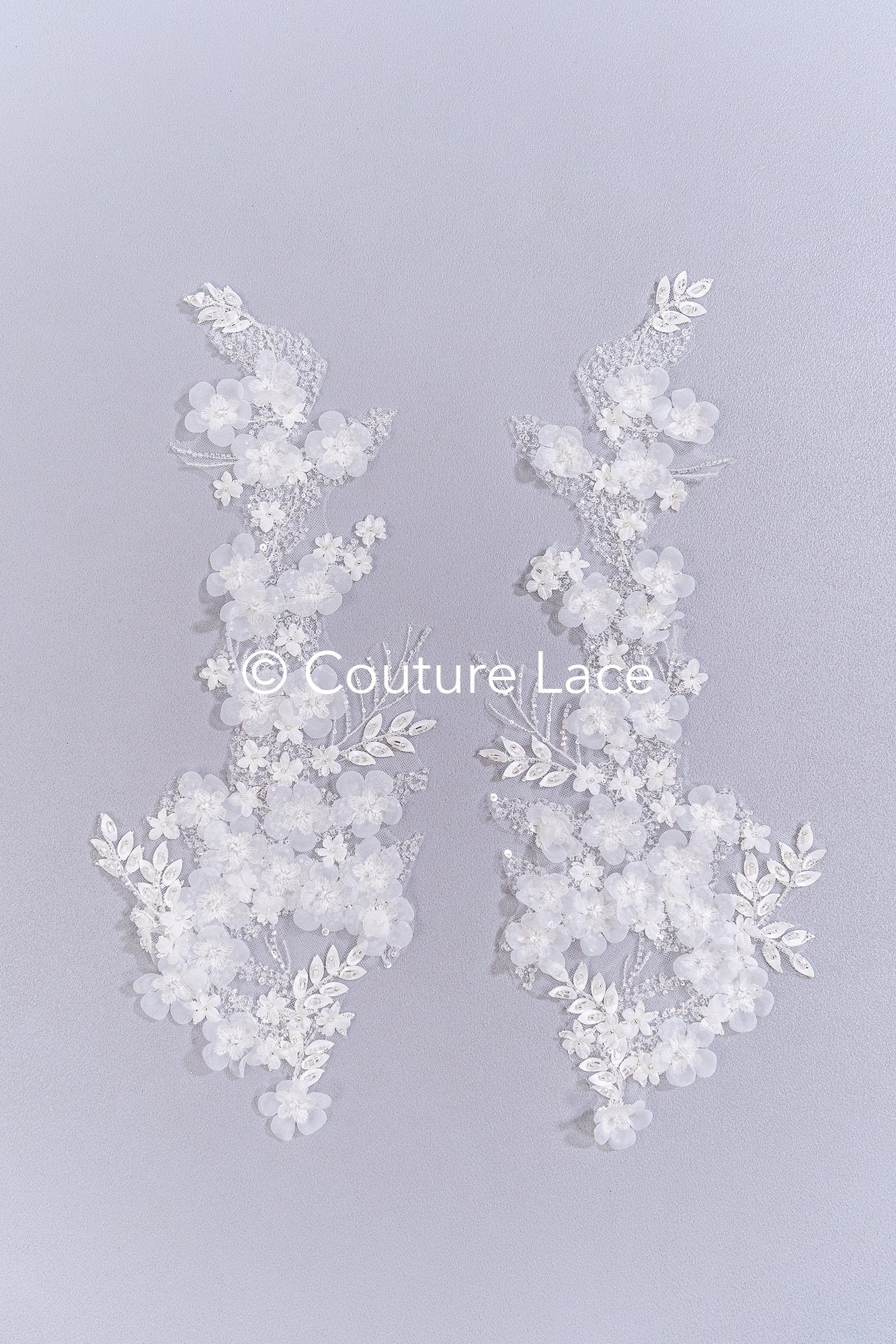Lace for wedding dresses with pearls and 3D flowers // A25-521