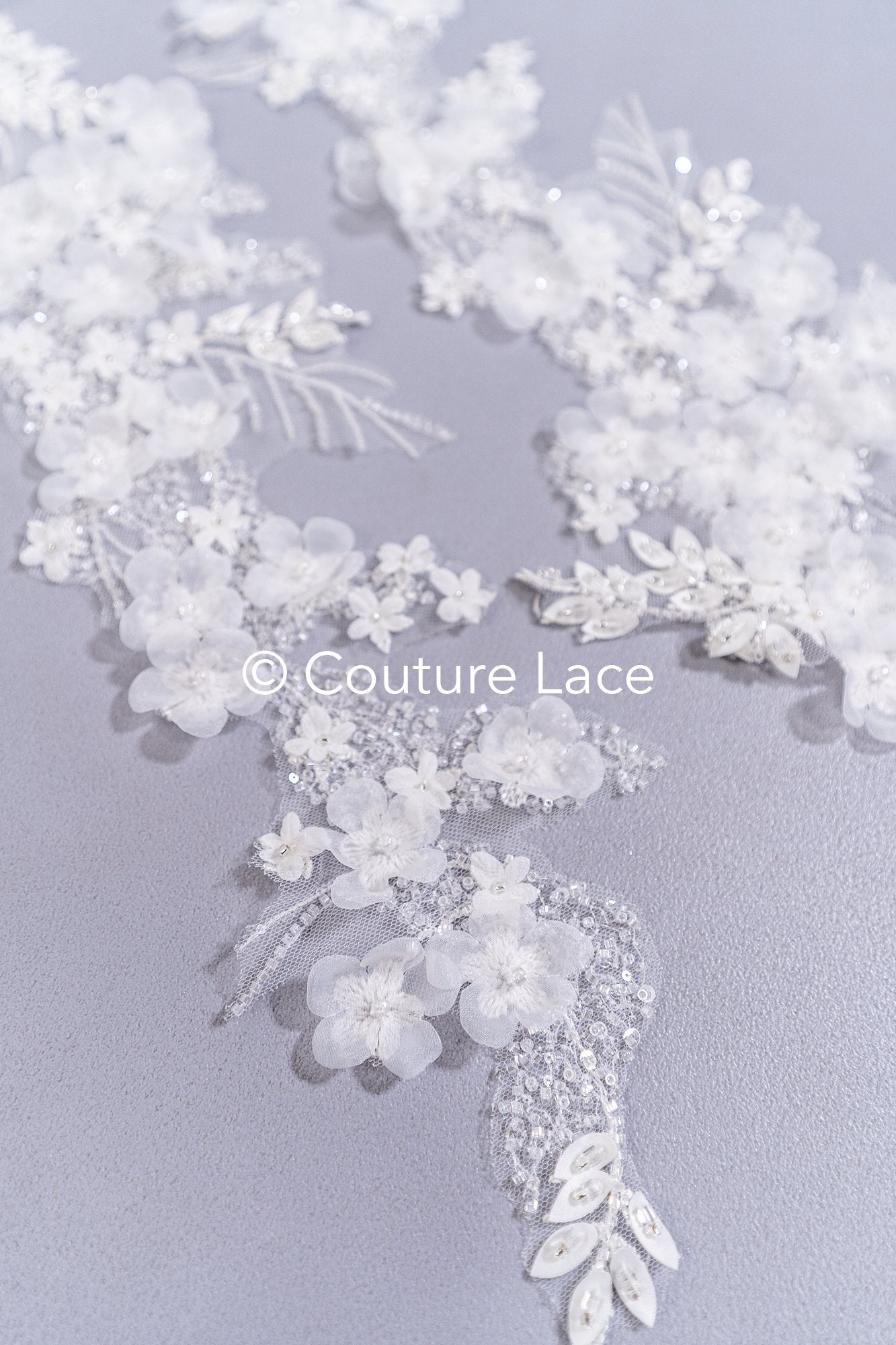 Lace for wedding dresses with pearls and 3D flowers // A25-521