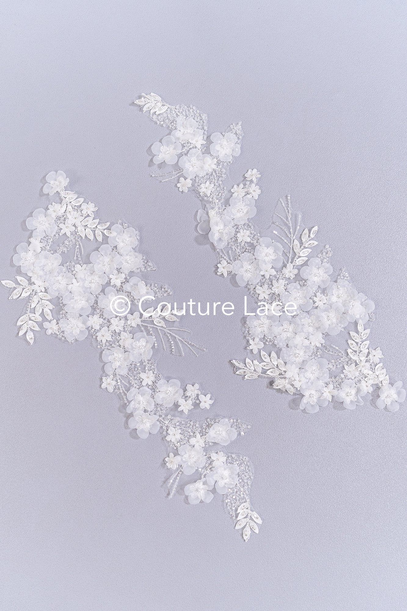 Lace for wedding dresses with pearls and 3D flowers // A25-521