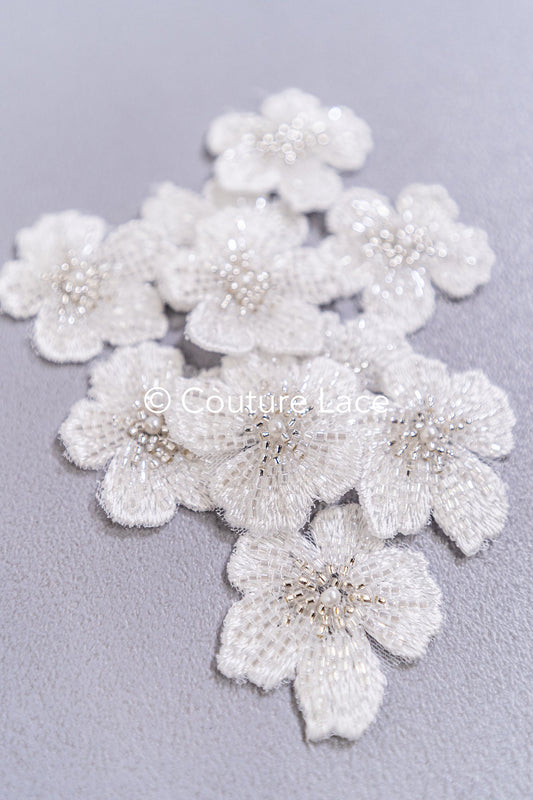 Perlenbestickte 3D Blüten/ 3D Blüten für Brautkleider // A25-528