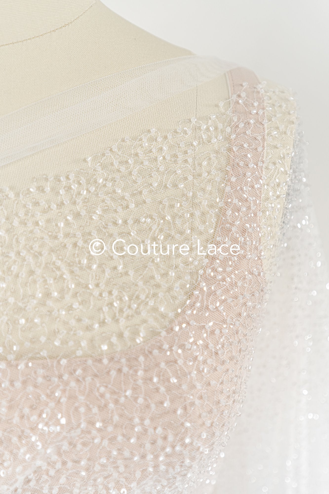 Perlen Spitzenstoff Off-White/ Braut Spitzenstoff mit Perlen & Pailletten/ Hochzeitskleid Spitzenstoff/ Pailletten Spitze/ Perlen Brautspitze// L17-100