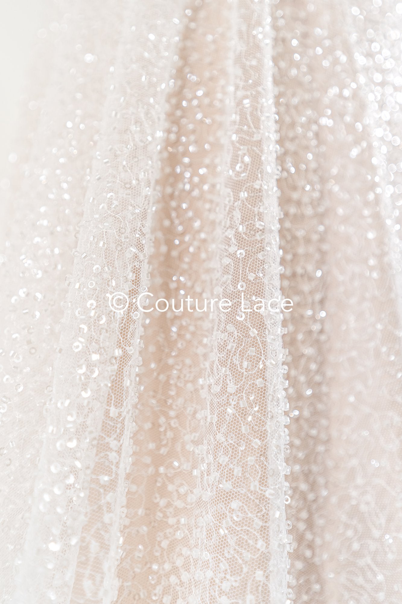 Perlen Spitzenstoff Off-White/ Braut Spitzenstoff mit Perlen & Pailletten/ Hochzeitskleid Spitzenstoff/ Pailletten Spitze/ Perlen Brautspitze// L17-100