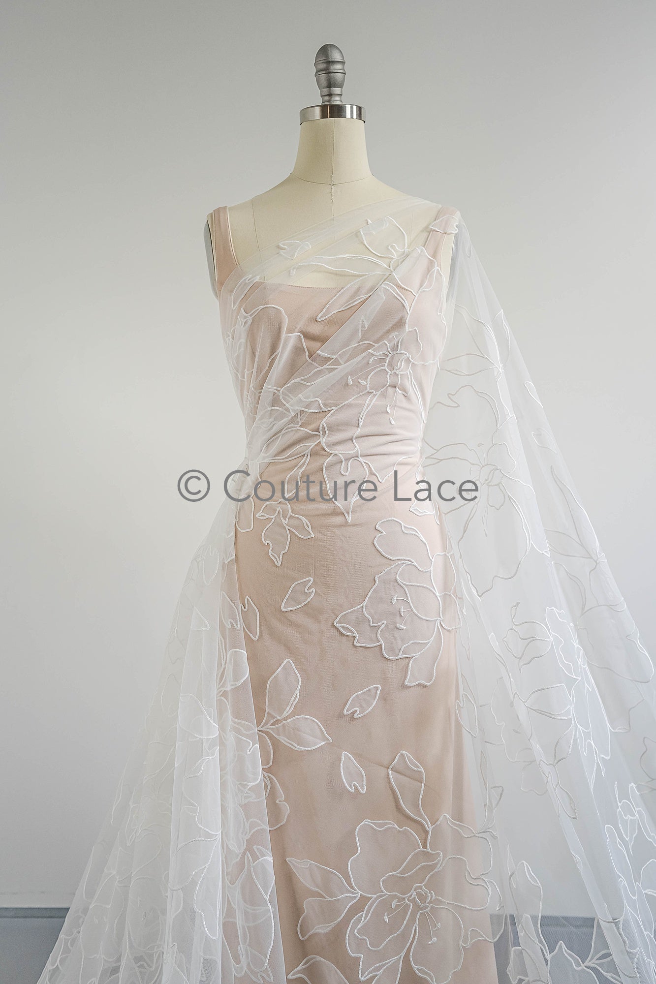 Floral bridal lace/ bridal lace material/ cream bridal lace/ floral wedding lace/ couture lace // L23-583