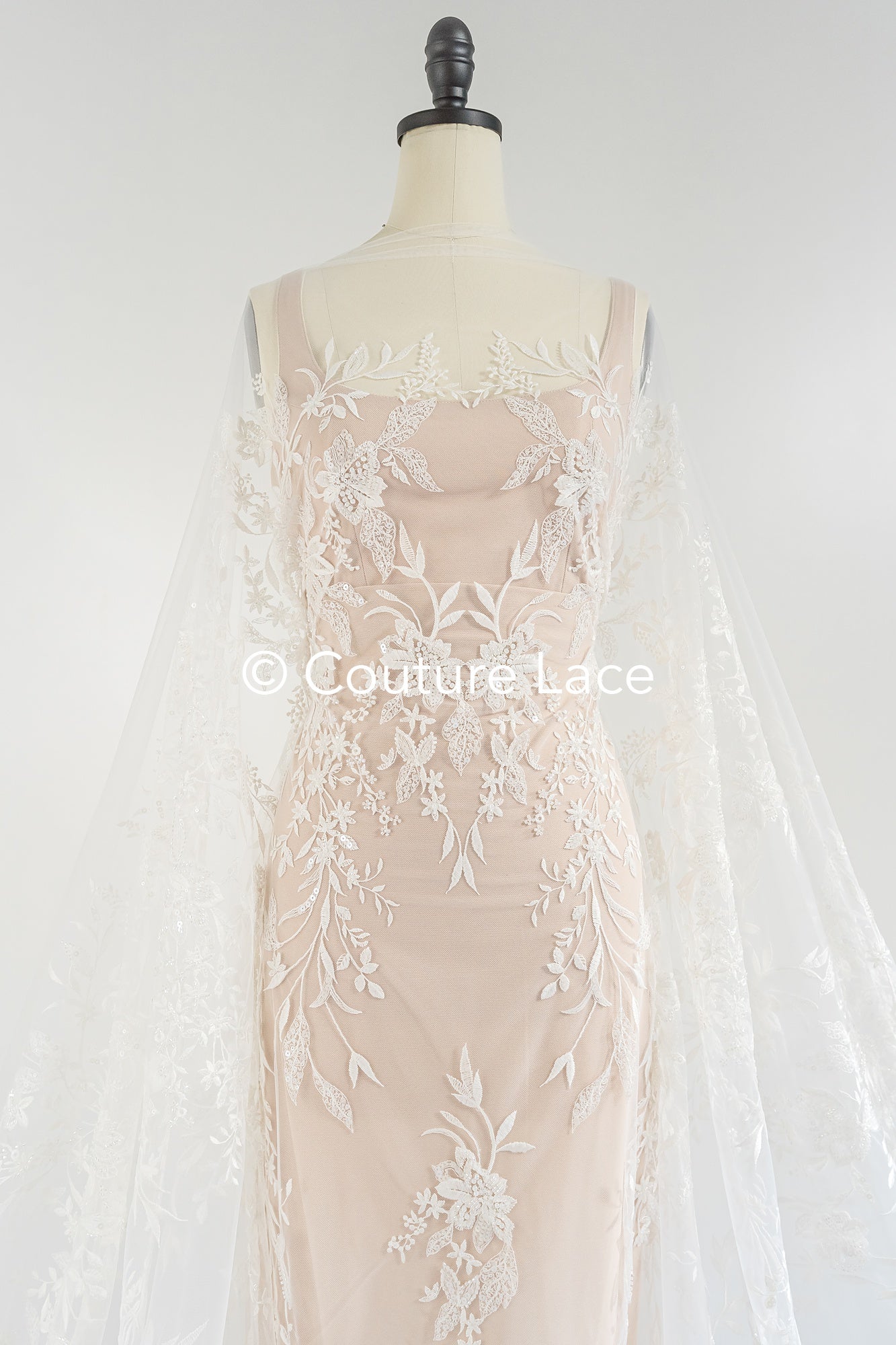 Braut Spitzenstoff mit Perlen / Off-White Braut Spitze/ bestickte Hochzeit Spitze/ Couture Spitze/ L24-676