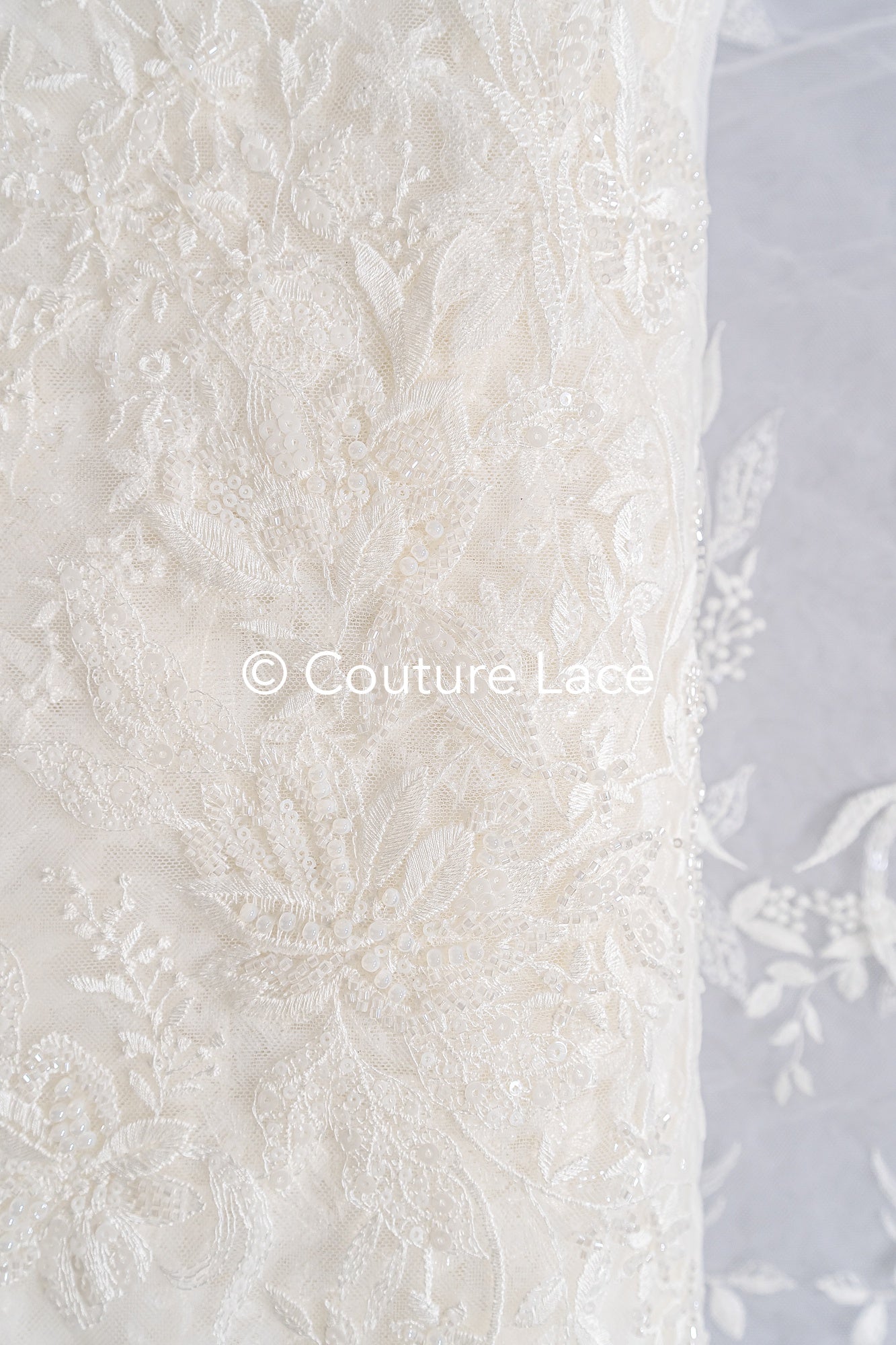 Braut Spitzenstoff mit Perlen / Off-White Braut Spitze/ bestickte Hochzeit Spitze/ Couture Spitze/ L24-676