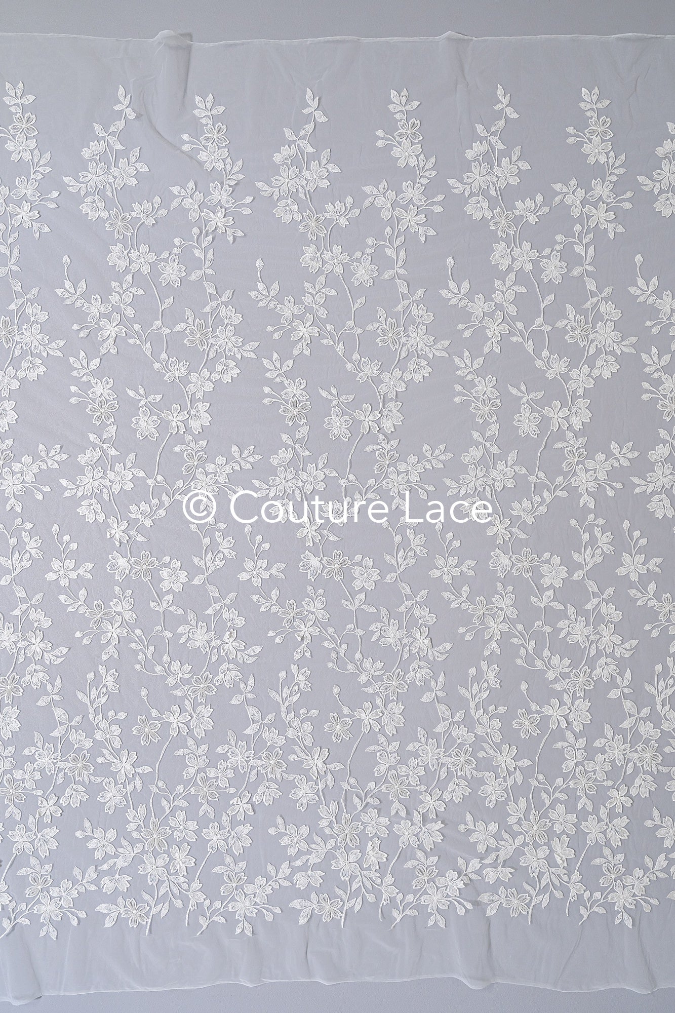 Perlen-Spitzenstoff/ Couture-Spitzenstoff floral/ Braut-Spitzenstoff/ Perlen-Spitzenstoff// L24-686