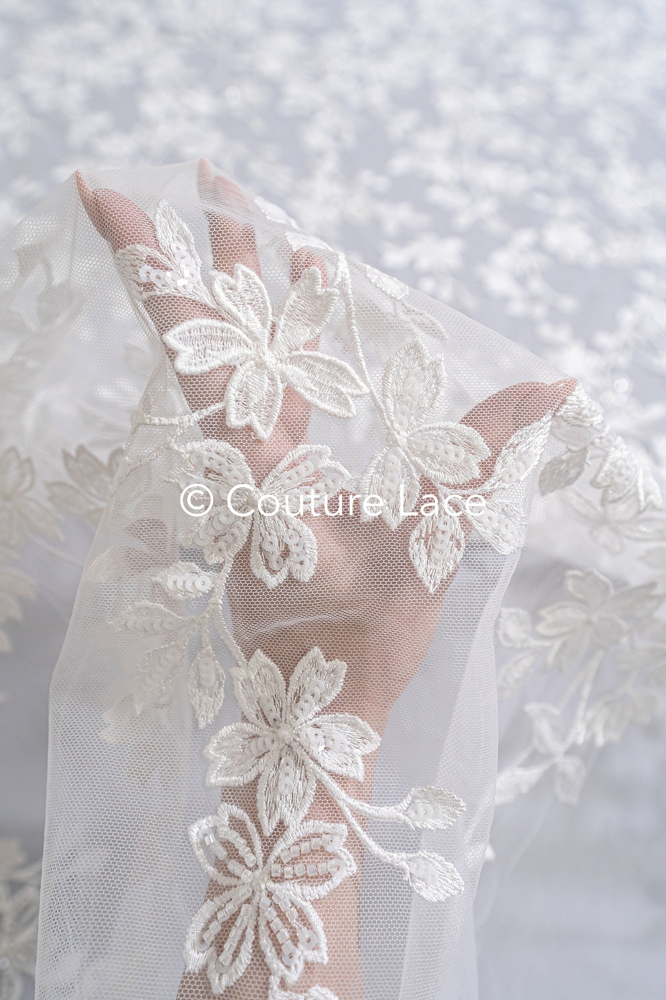 Perlen-Spitzenstoff/ Couture-Spitzenstoff floral/ Braut-Spitzenstoff/ Perlen-Spitzenstoff// L24-686