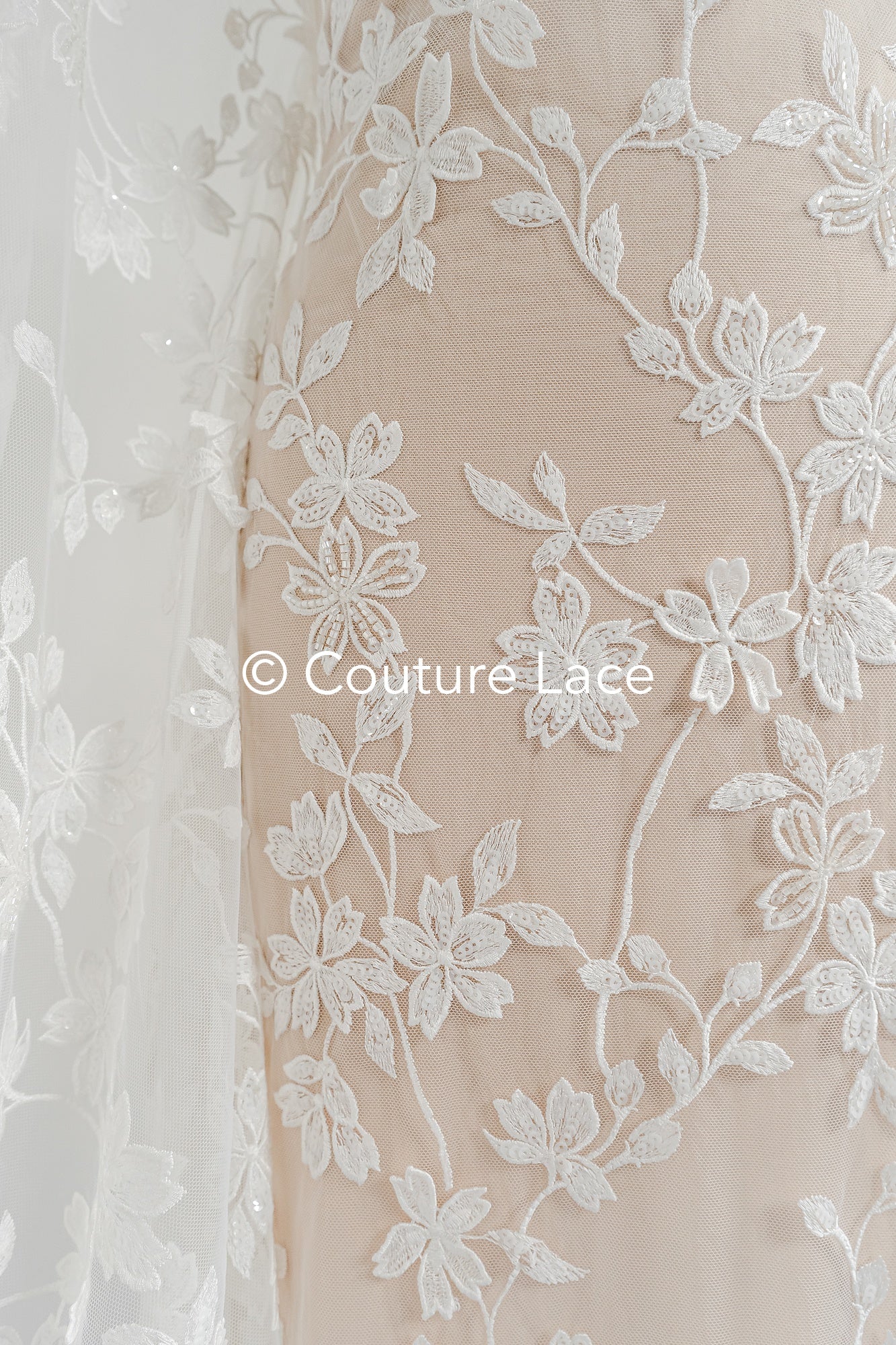 Perlen-Spitzenstoff/ Couture-Spitzenstoff floral/ Braut-Spitzenstoff/ Perlen-Spitzenstoff// L24-686