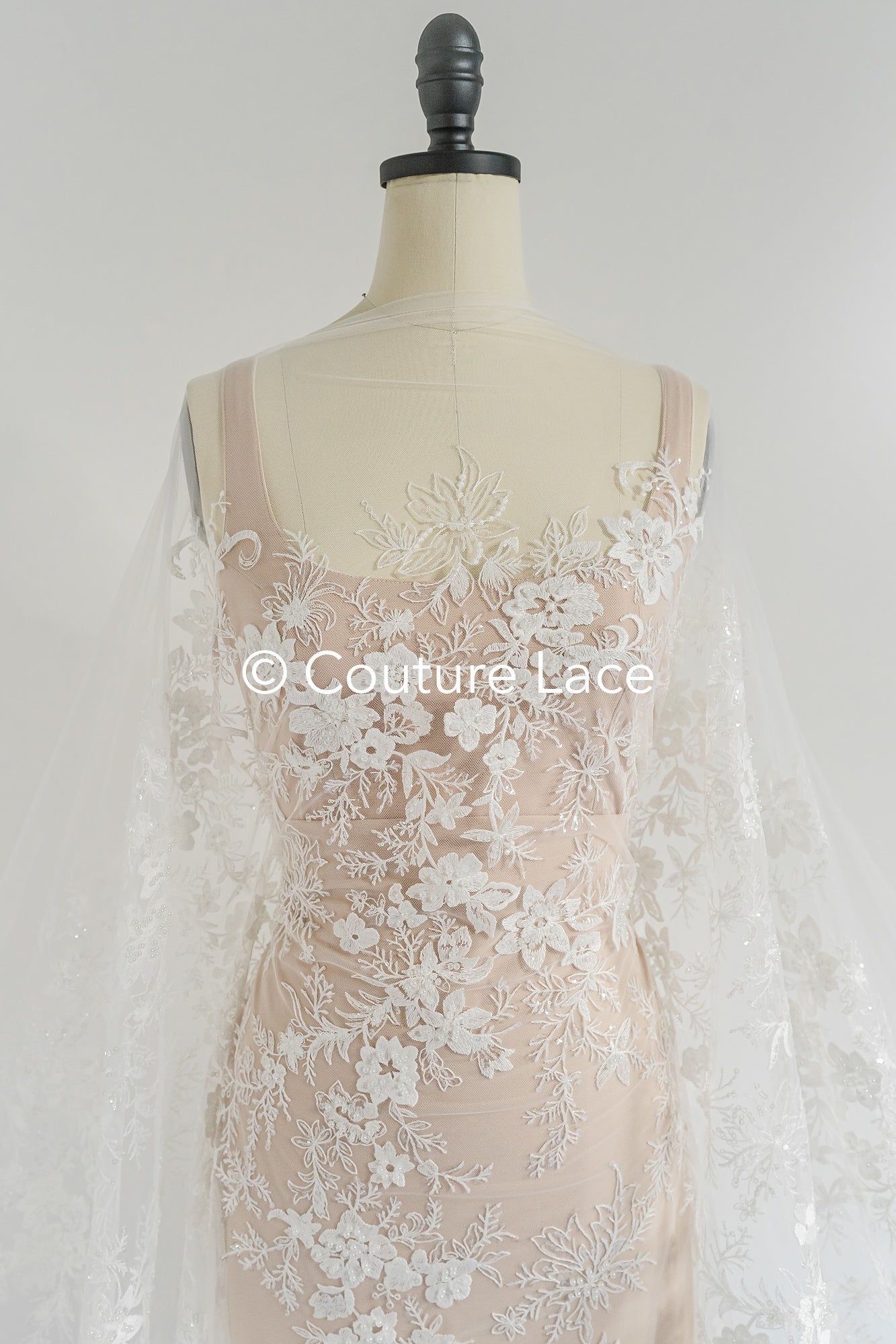 Perlen-Spitzenstoff/ Couture-Spitzenstoff/ Braut-Spitzenstoff/ Perlen-Spitzenstoff// L24-689