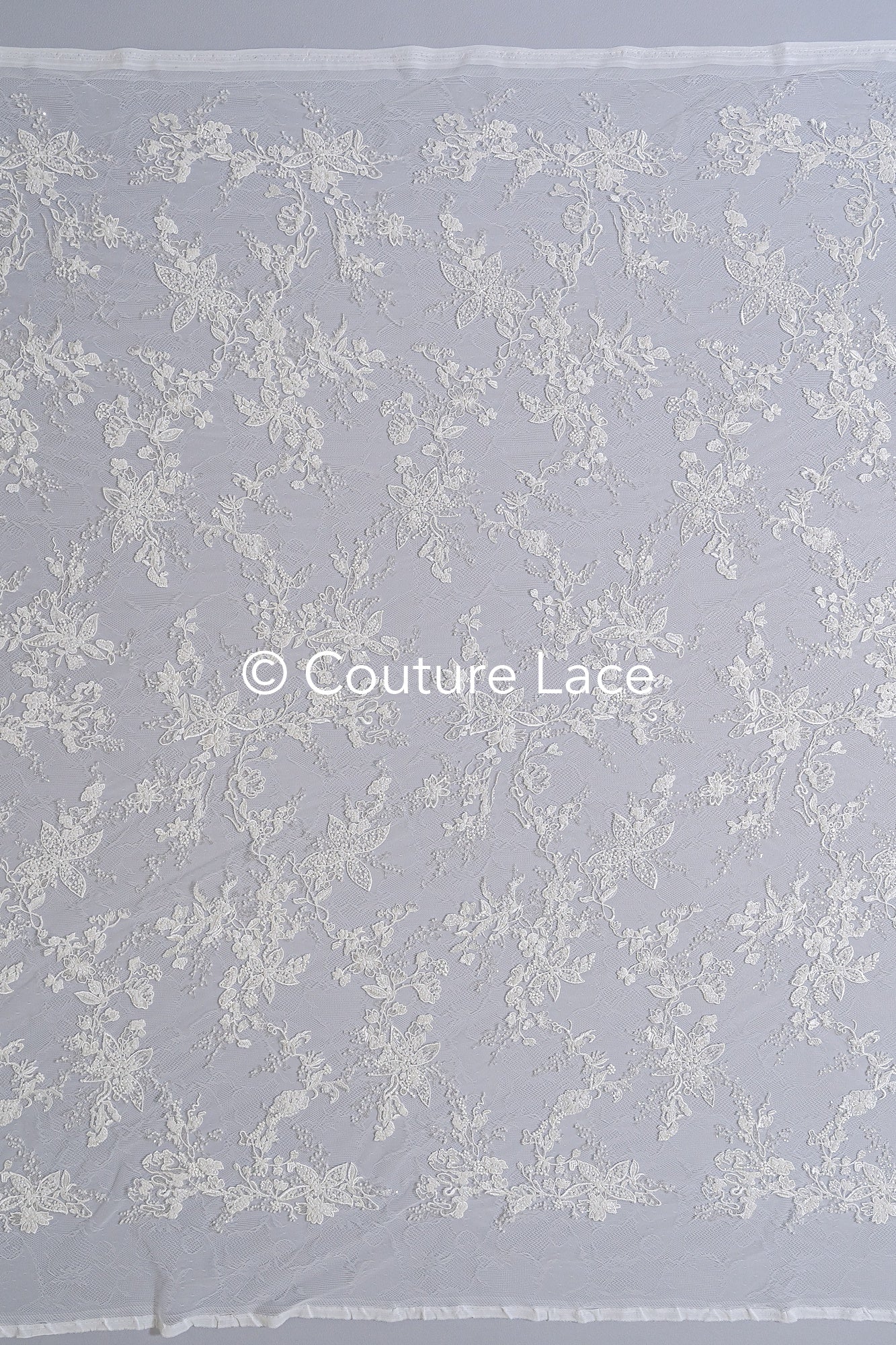 Perlen-Spitzenstoff/ Couture-Spitzenstoff floral/ Braut-Spitzenstoff/ Perlen-Spitzenstoff// L24-692