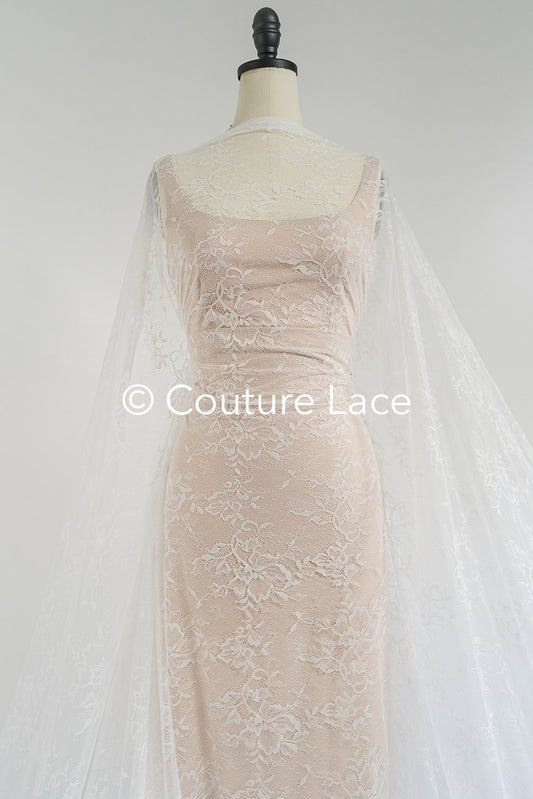 Dentelle de Chantilly pour robe de mariée / Dentelle française pour robe de mariée // L25-715