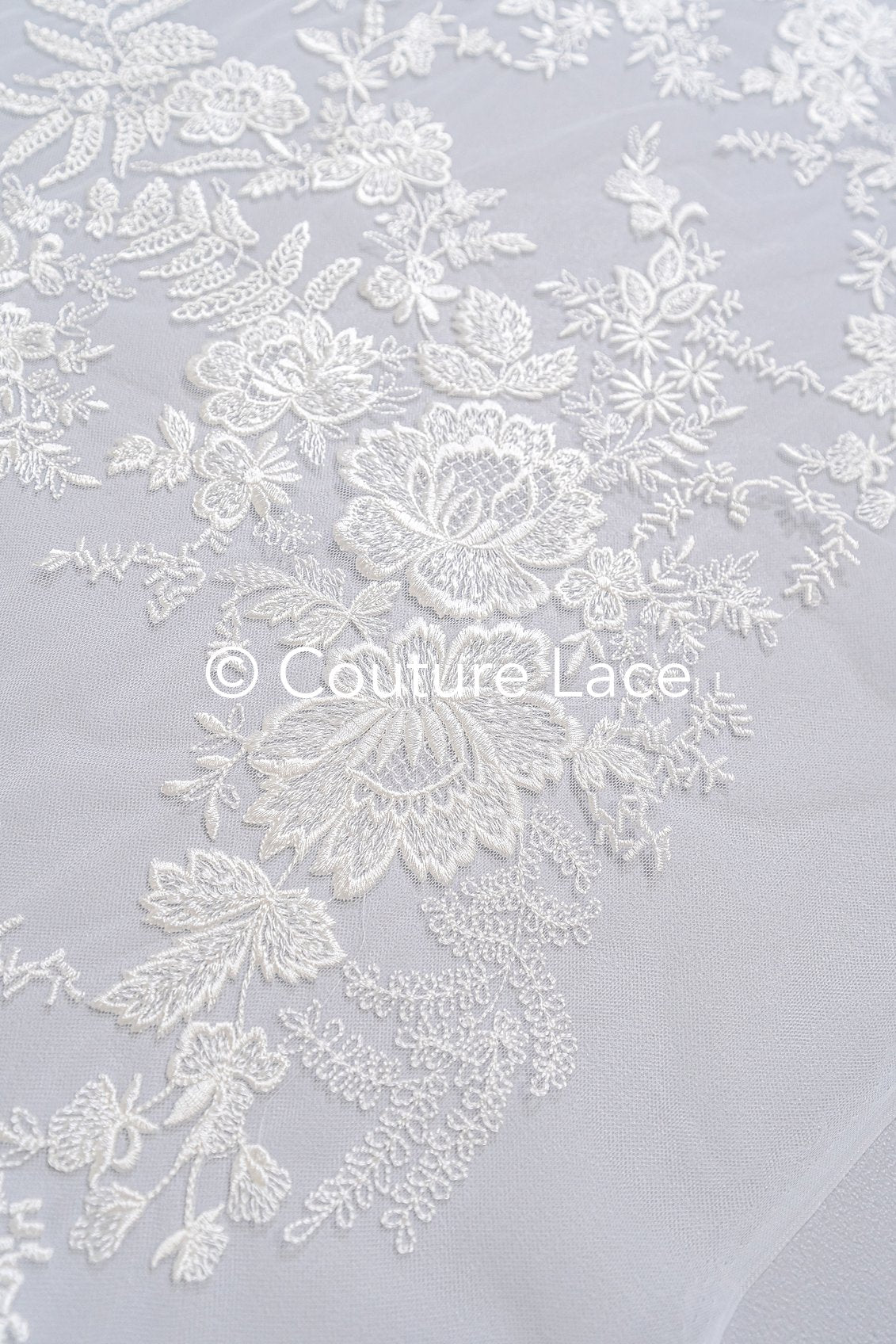 Fine floral off-white bridal lace/ soft floral lace fabric/ bridal lace with floral pattern - L25-720
