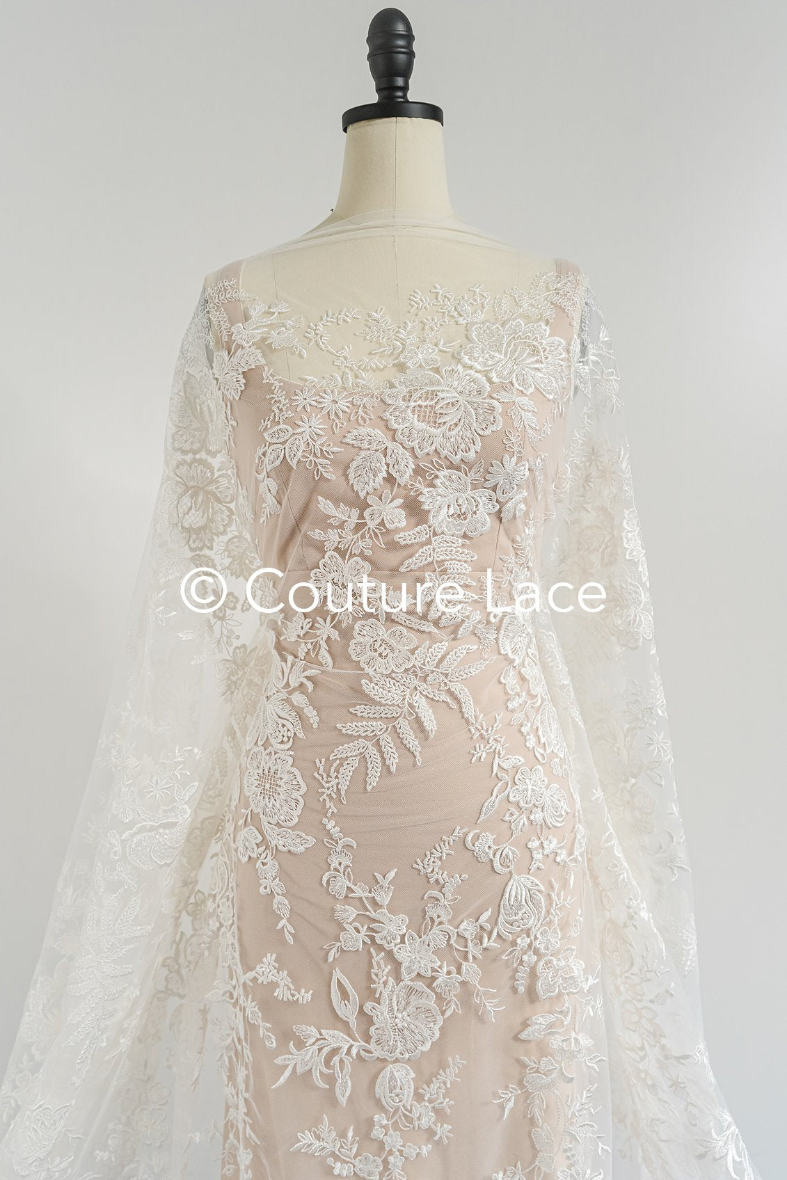 Fine floral off-white bridal lace/ soft floral lace fabric/ bridal lace with floral pattern - L25-720