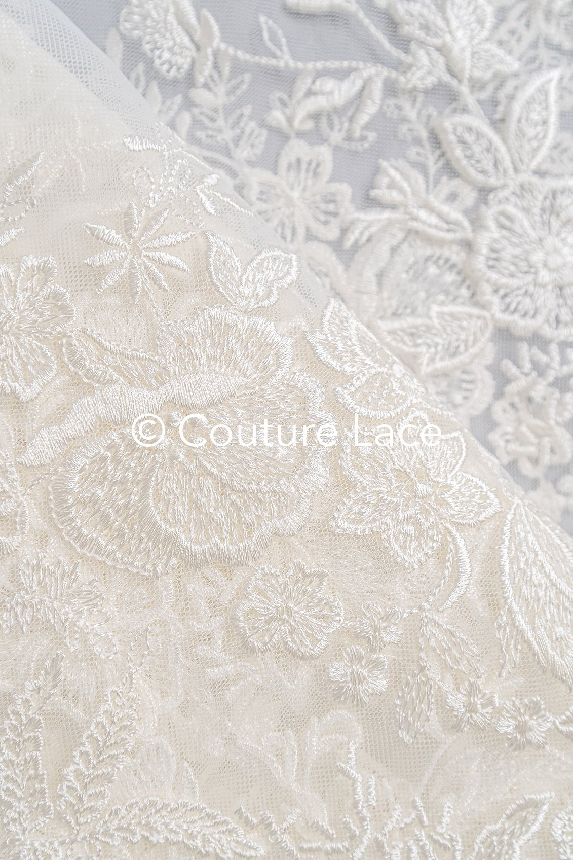 Fine floral off-white bridal lace/ soft floral lace fabric/ bridal lace with floral pattern - L25-720