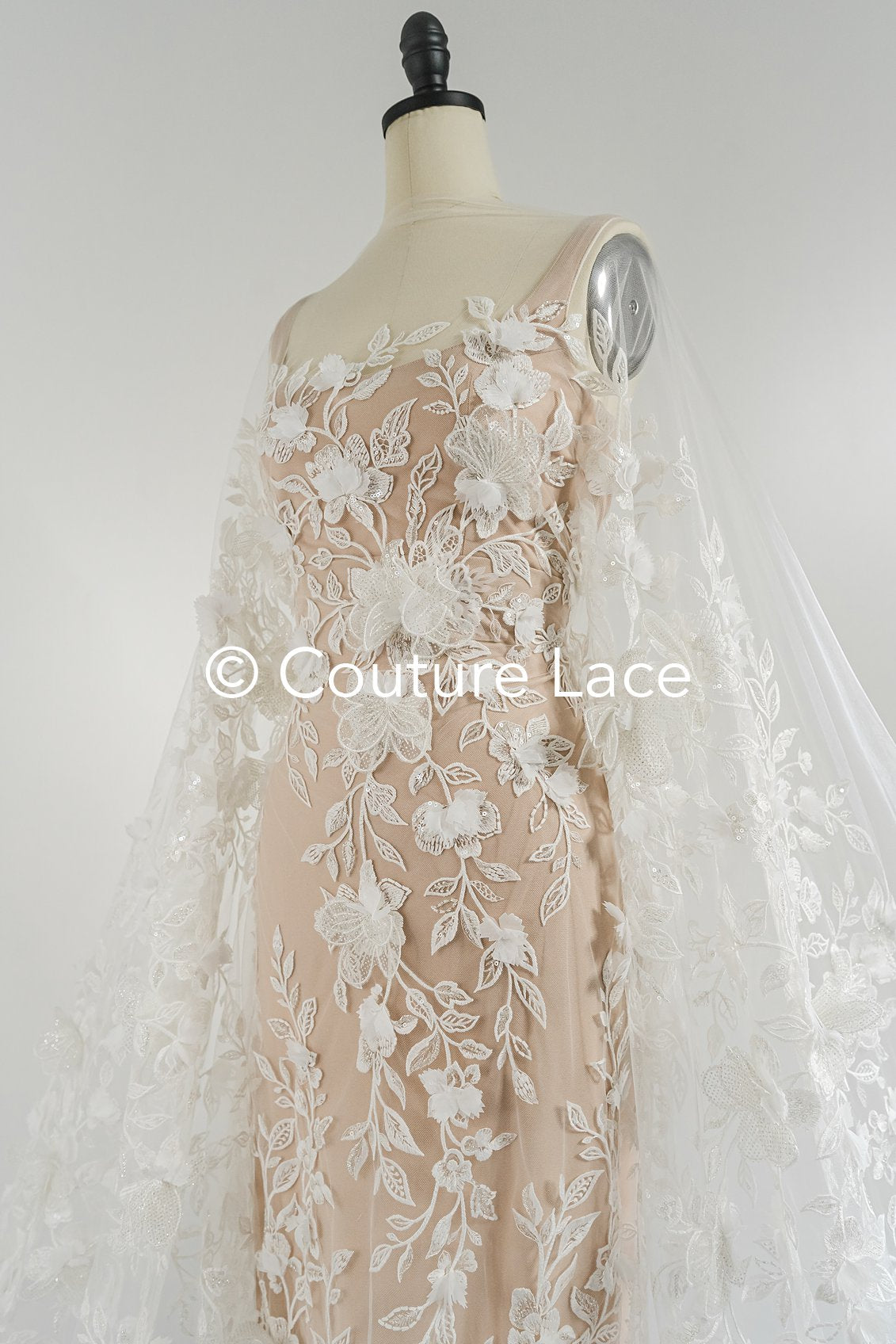 Exquisite Florale Spitze für Brautkleider, 3D Blumenspitze für Brautmode // L25-726