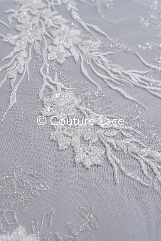 Perlenbestickte Brautspitze/ Florale Spitze für Hochzeitskleider/ Hochwertige Brautstoffe // L25-751