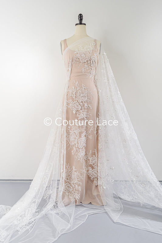 Florale Spitzenstickerei mit Perlen, Glänzende blumige Brautspitze // L25-791