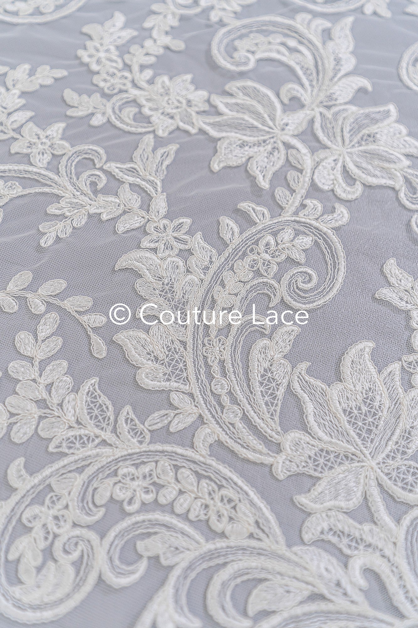 Luxurious floral lace with floral patterns, finest bridal lace for luxurious wedding dresses // L25-794