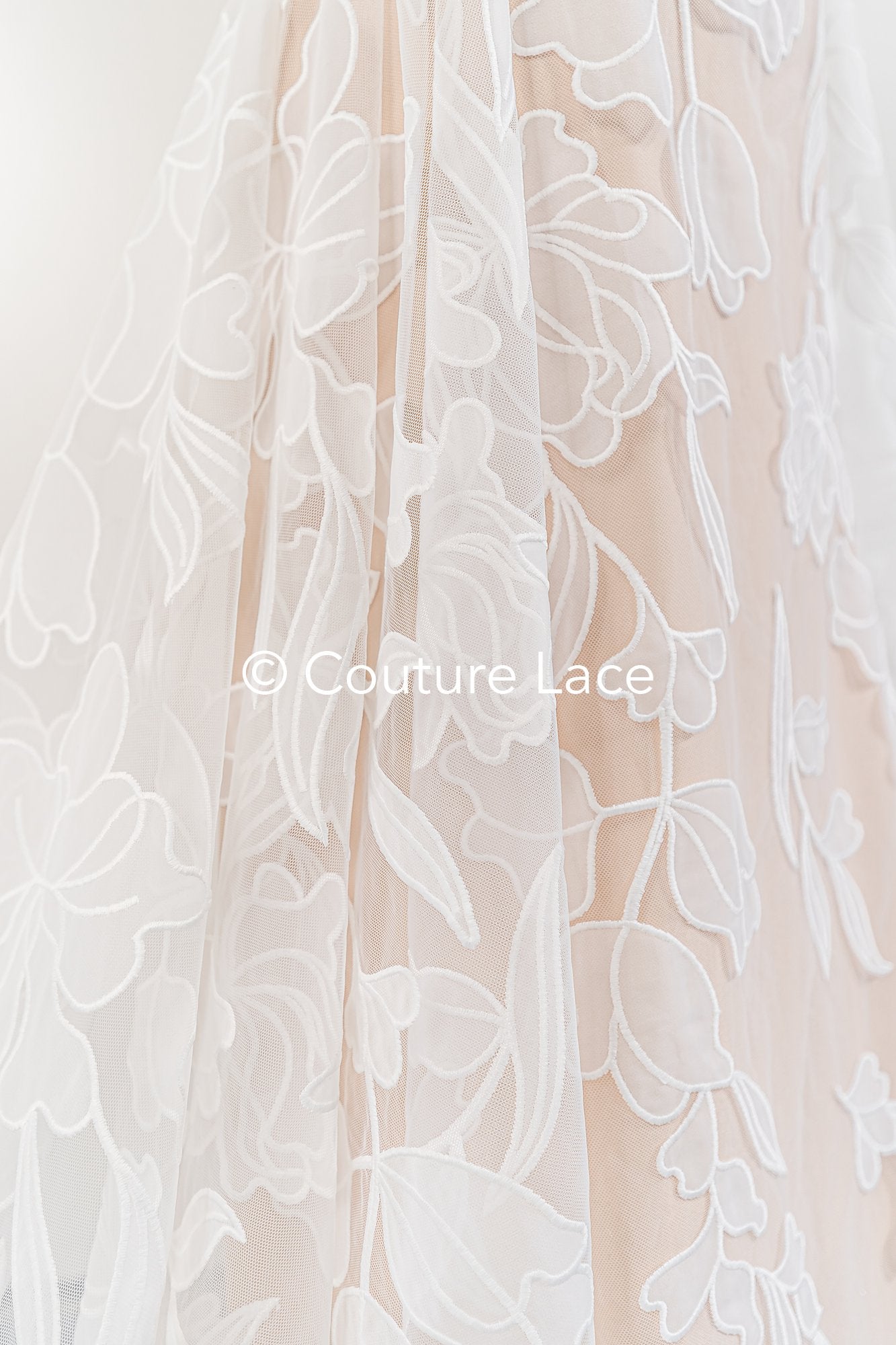 Floral embroidered bridal lace fabric, high-quality lace fabric with large floral pattern for wedding dresses // L25-835