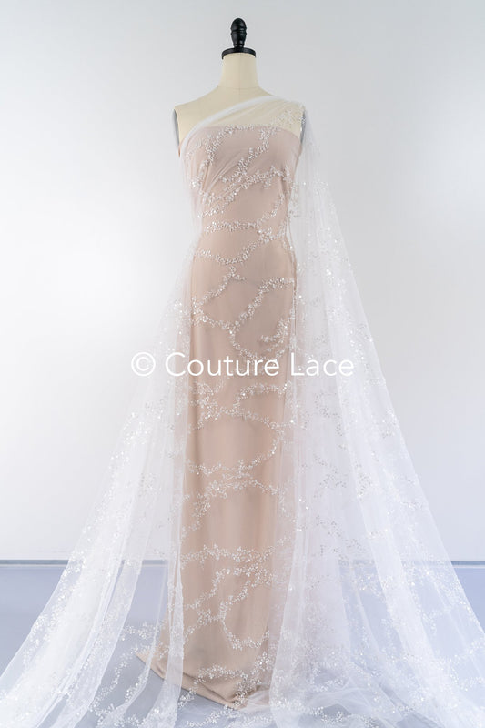 Perlen bestickte Brautspitze / Brautstoff mit Stickerei/ Perlenspitze auf Glitzertüll // L25-837