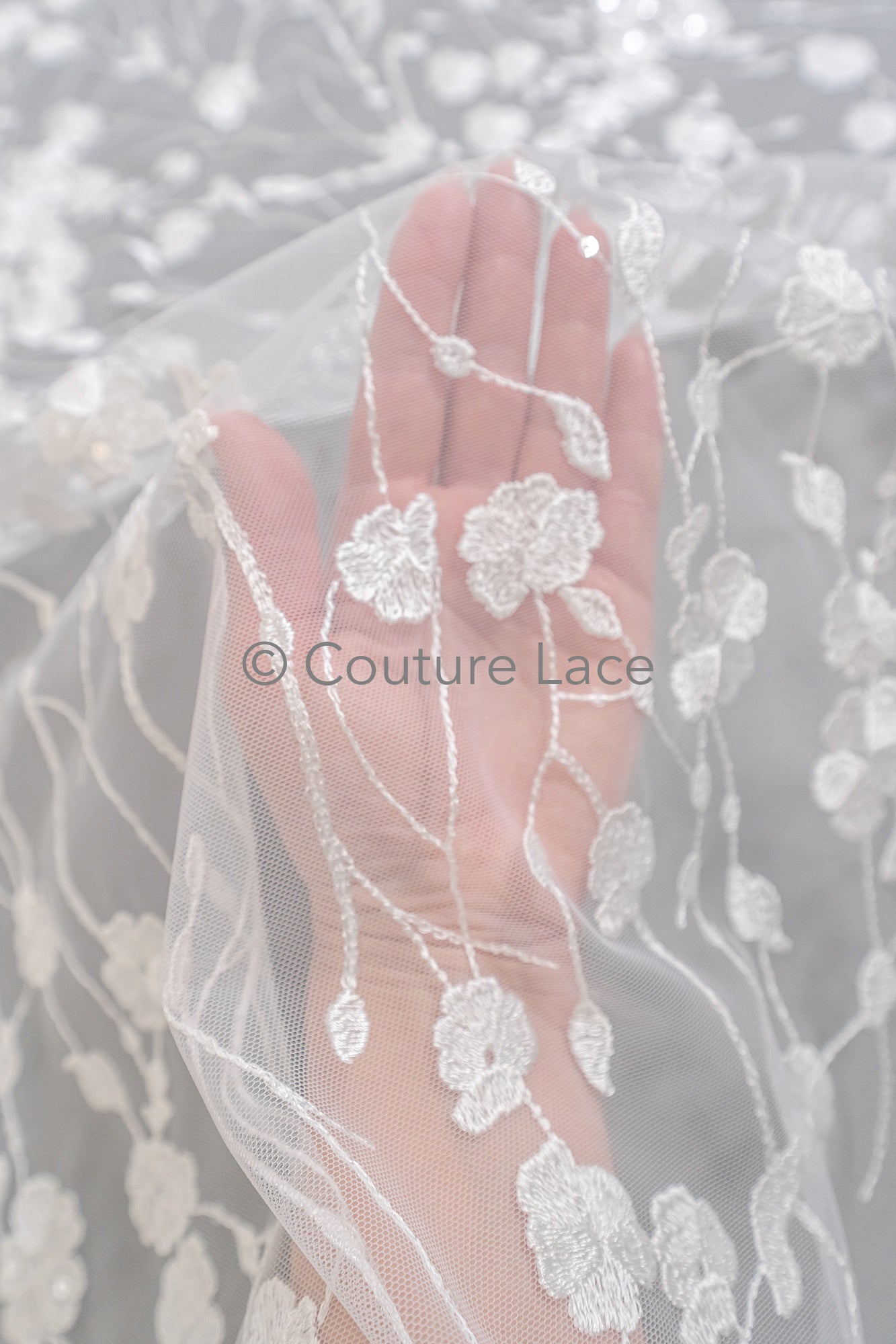 Florale Brautspitze/ Brautspitzenmaterial/ cremefarbene Brautspitze/ florale Hochzeitsspitze mit Pailletten/ Couture-Spitze// L23-631