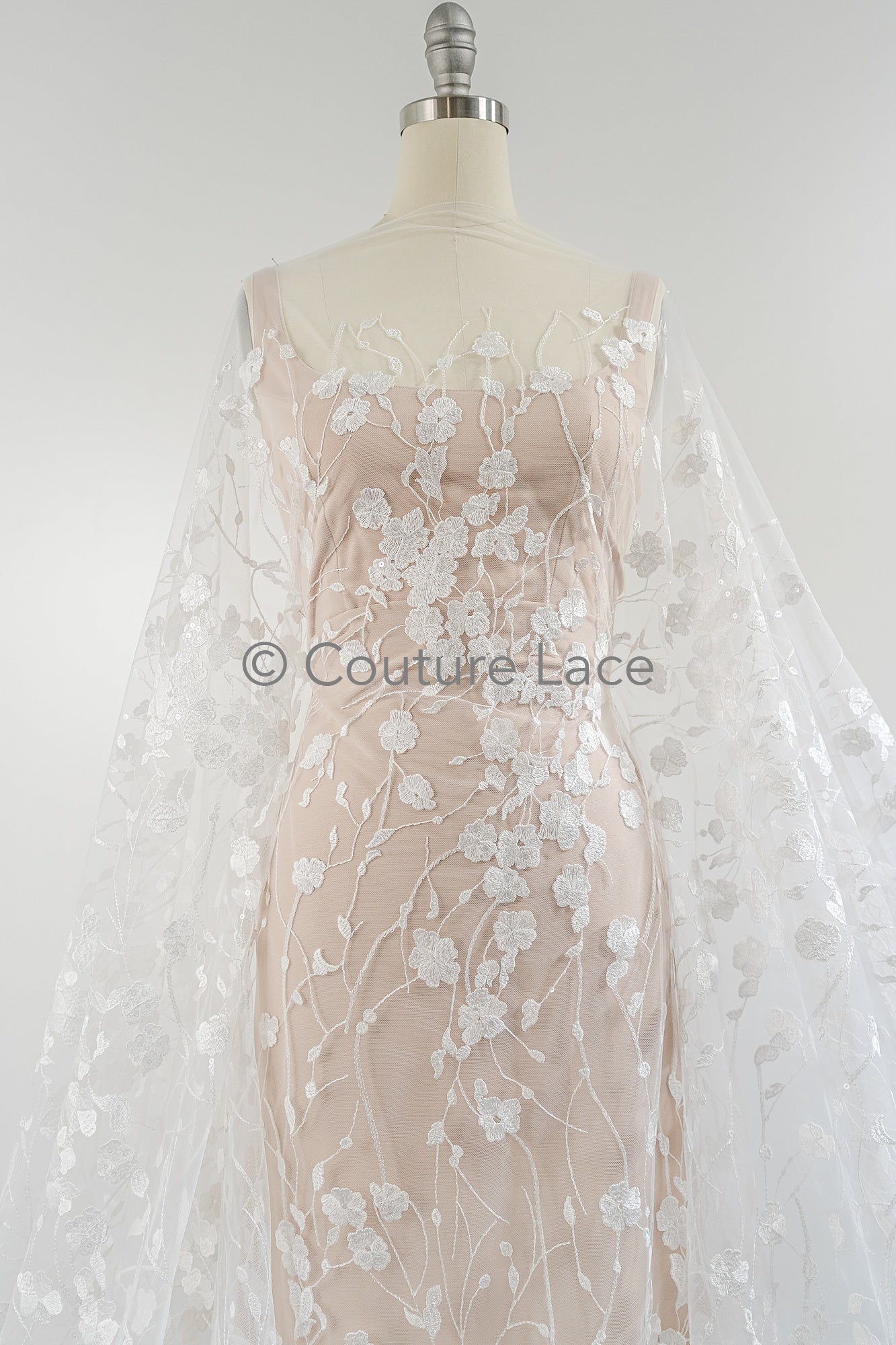 Florale Brautspitze/ Brautspitzenmaterial/ cremefarbene Brautspitze/ florale Hochzeitsspitze mit Pailletten/ Couture-Spitze// L23-631