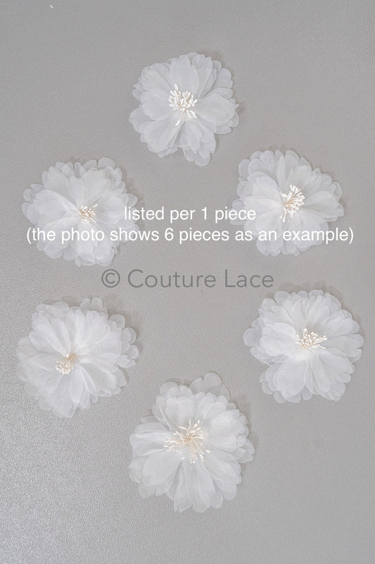 Fleurs de dentelle 3D/ Coudre sur des fleurs 3D/ Applique de dentelle de fleurs 3D/ Applique de dentelle de robe de mariée// A24-452