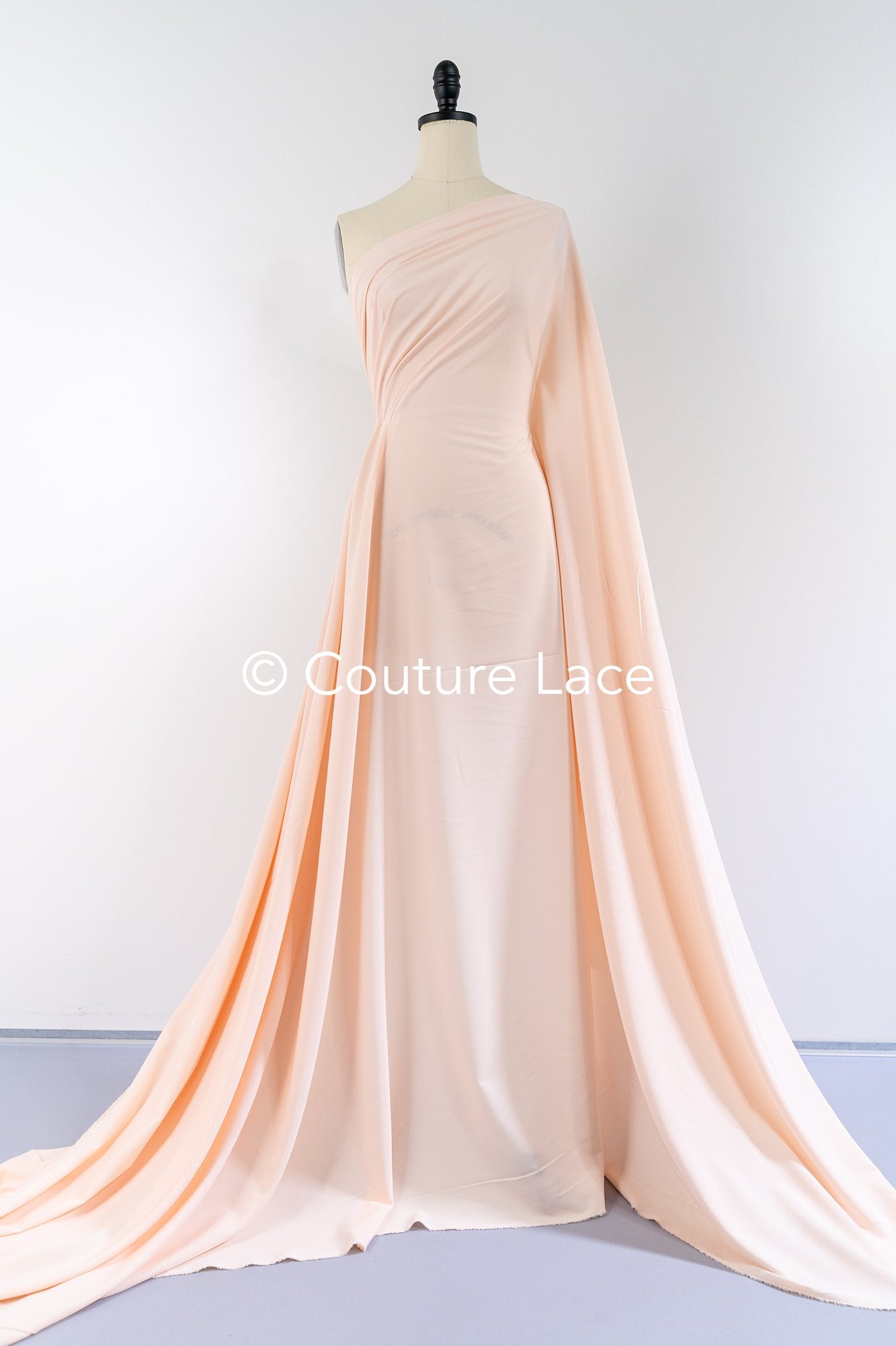 Bright Peach-colored, soft-rose colored stretch satin – ideal for elegant evening dresses and festive occasions // R-140-17