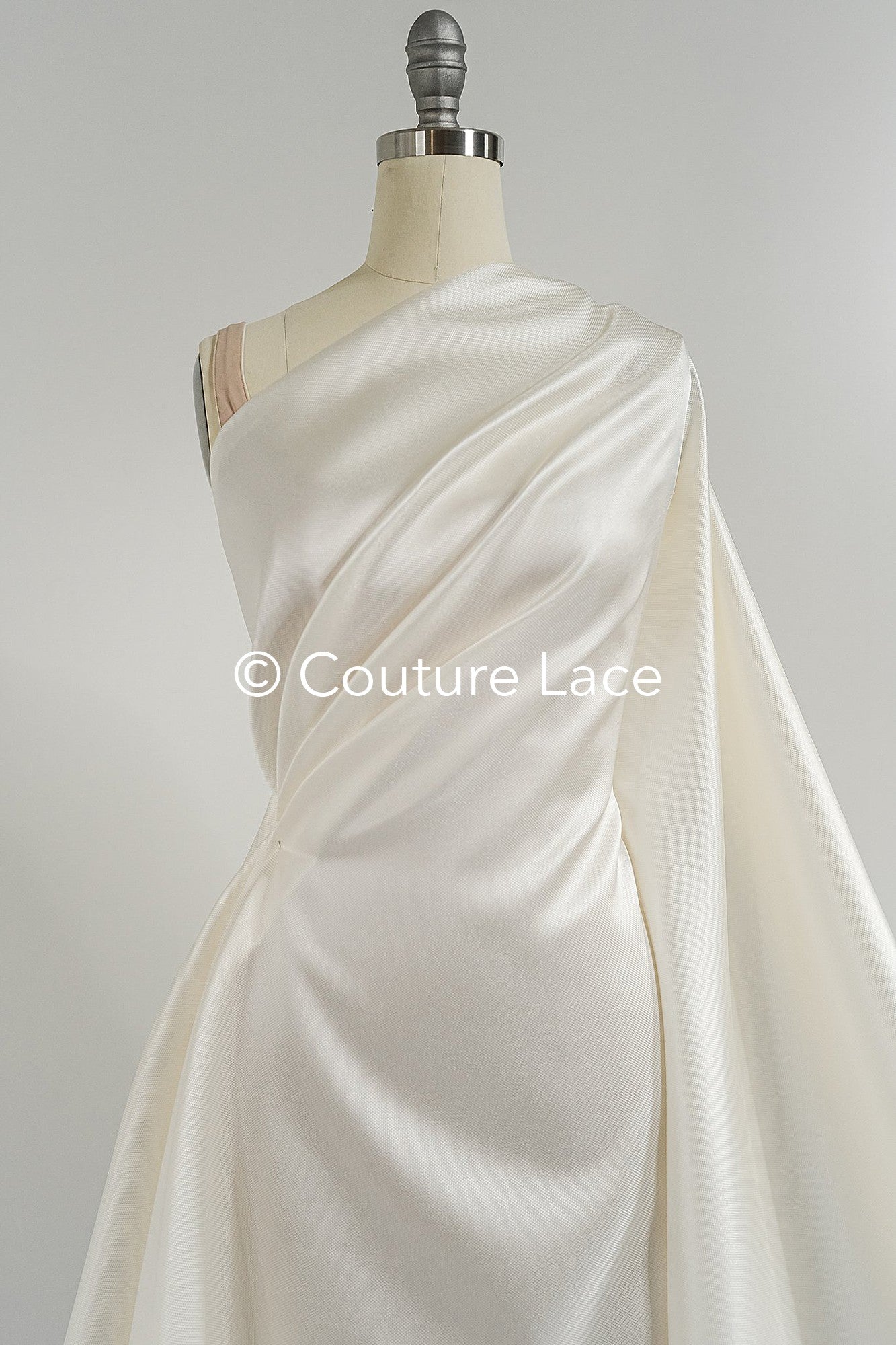 Structured Mikado Fabric in Ivory – Perfect for Princess Wedding Dresses & Decoration //R-062