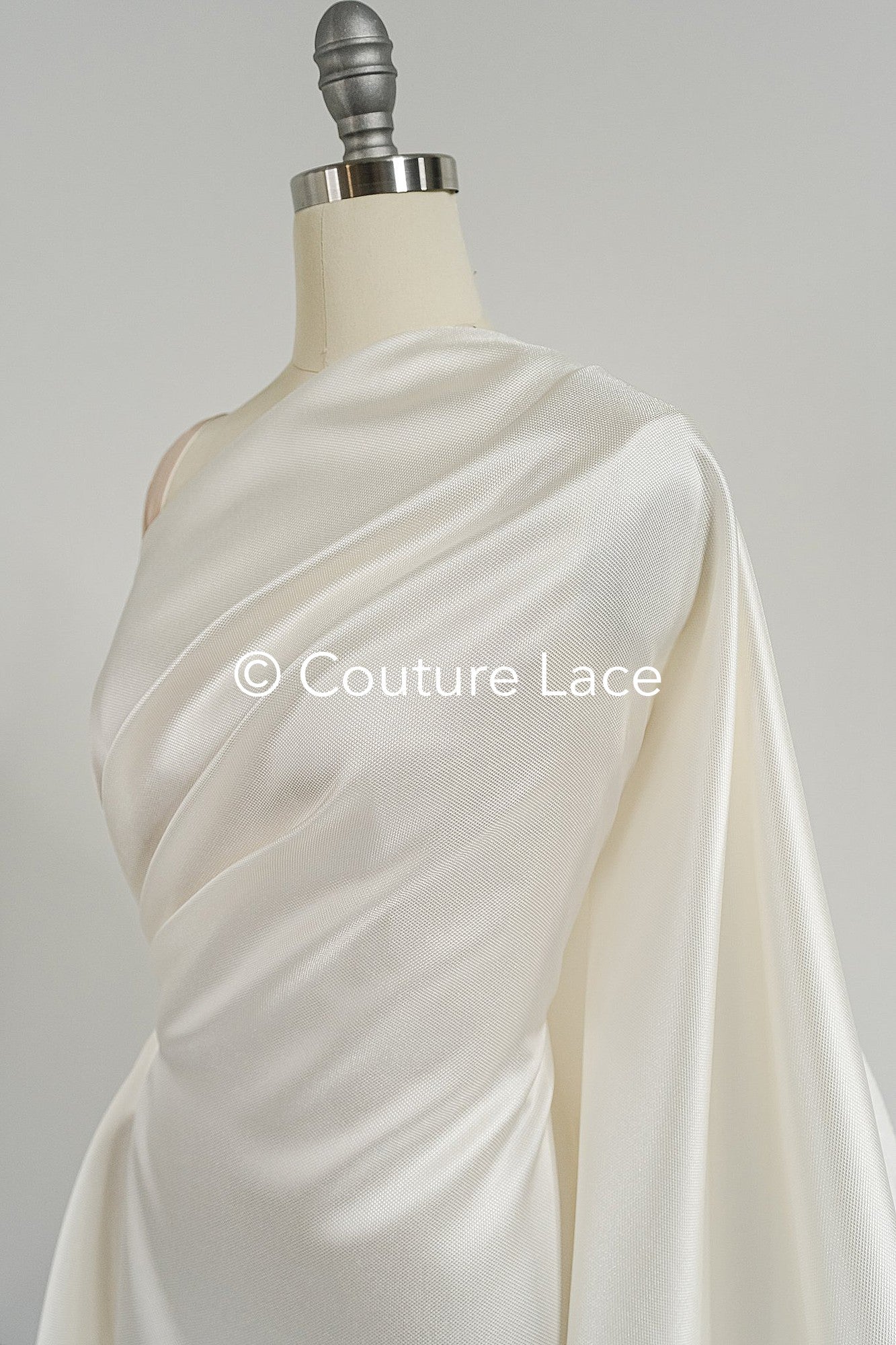 Structured Mikado Fabric in Ivory – Perfect for Princess Wedding Dresses & Decoration //R-062
