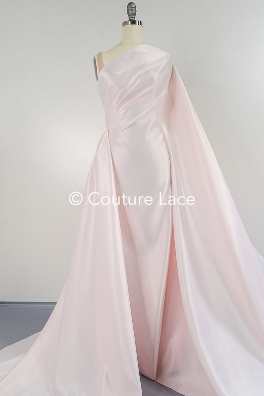 Baby Rosa Satin, Seidenglänzender Satin für edle Prinzessinnen Kleider, Abendroben und Dekoration // R-067