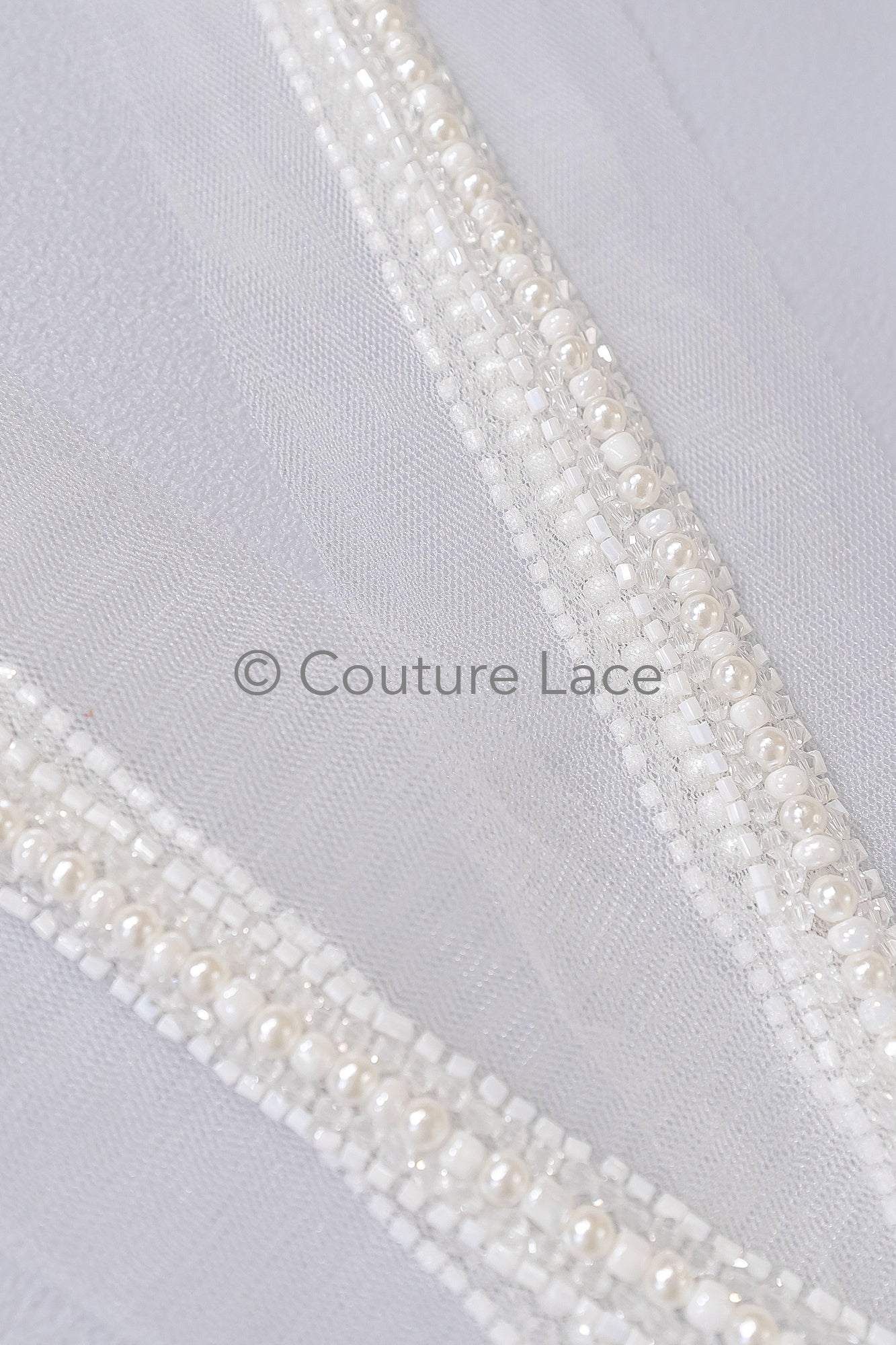 Brautspitze Borte mit Perlen/ weiße Spitzenborte mit Perlen/ Brautgürtel Borte/ Spitzenborte für Brautkleid// T24-093